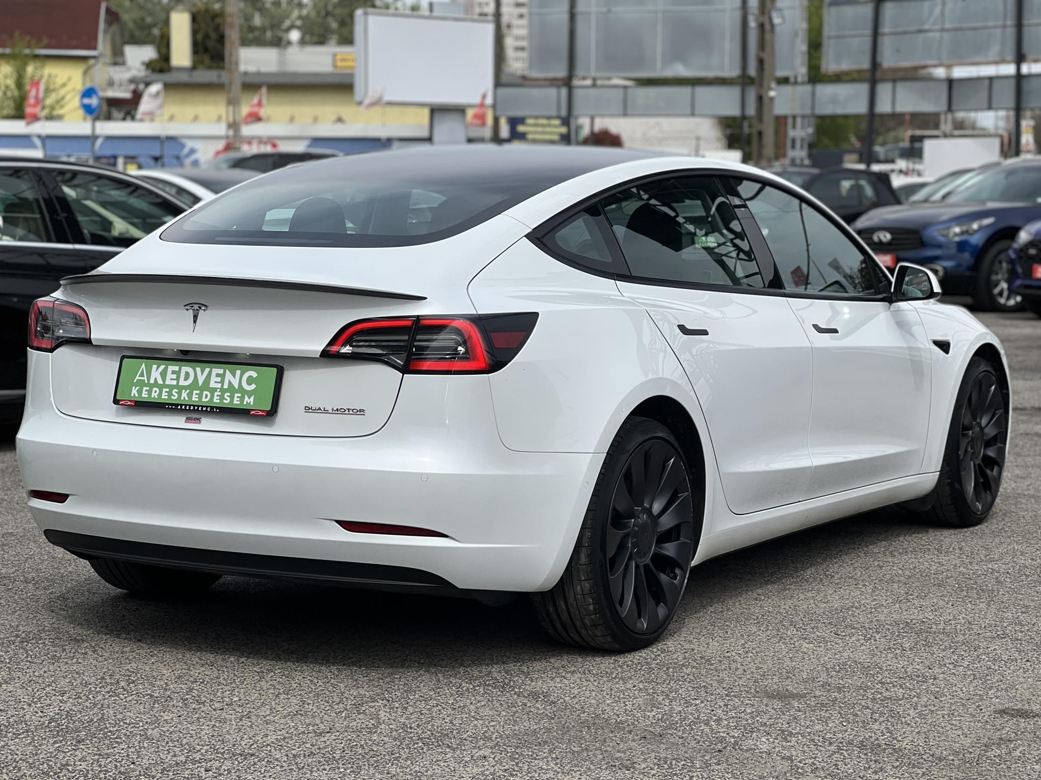 TESLA MODEL 3 Performance AWD (Automata) MÁTRIX LED. hőszivattyú. garanciális!