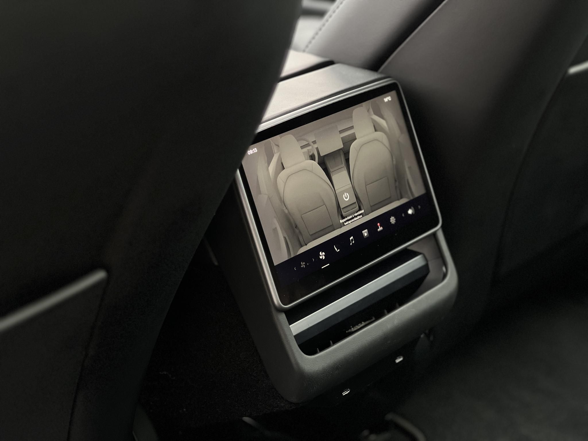 TESLA MODEL 3 Long Range AWD (Automata) HIGHLAND. EAP! LED mátrix. gyári garancia 2031-ig!