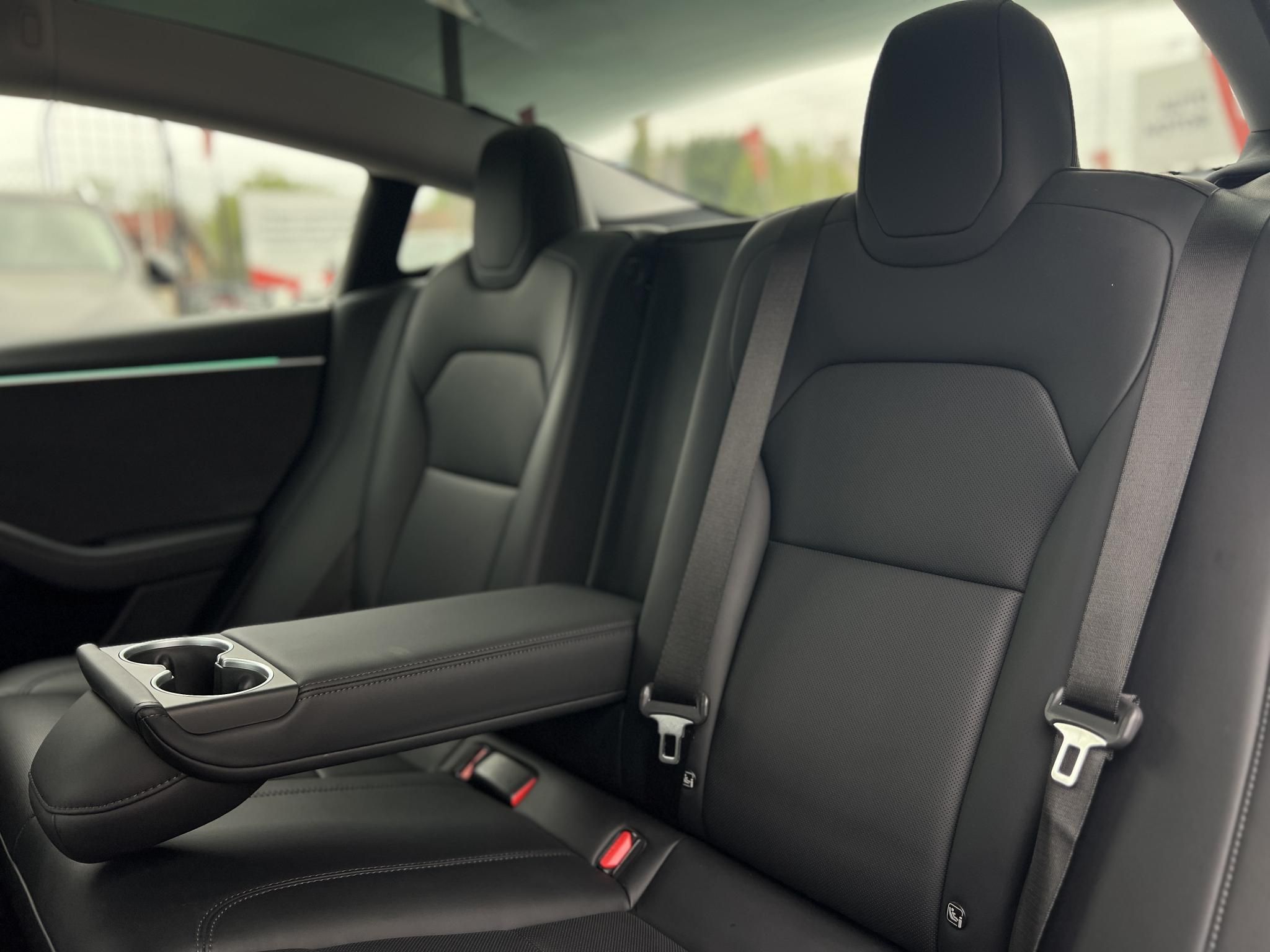 TESLA MODEL 3 Long Range AWD (Automata) HIGHLAND. EAP! LED mátrix. gyári garancia 2031-ig!