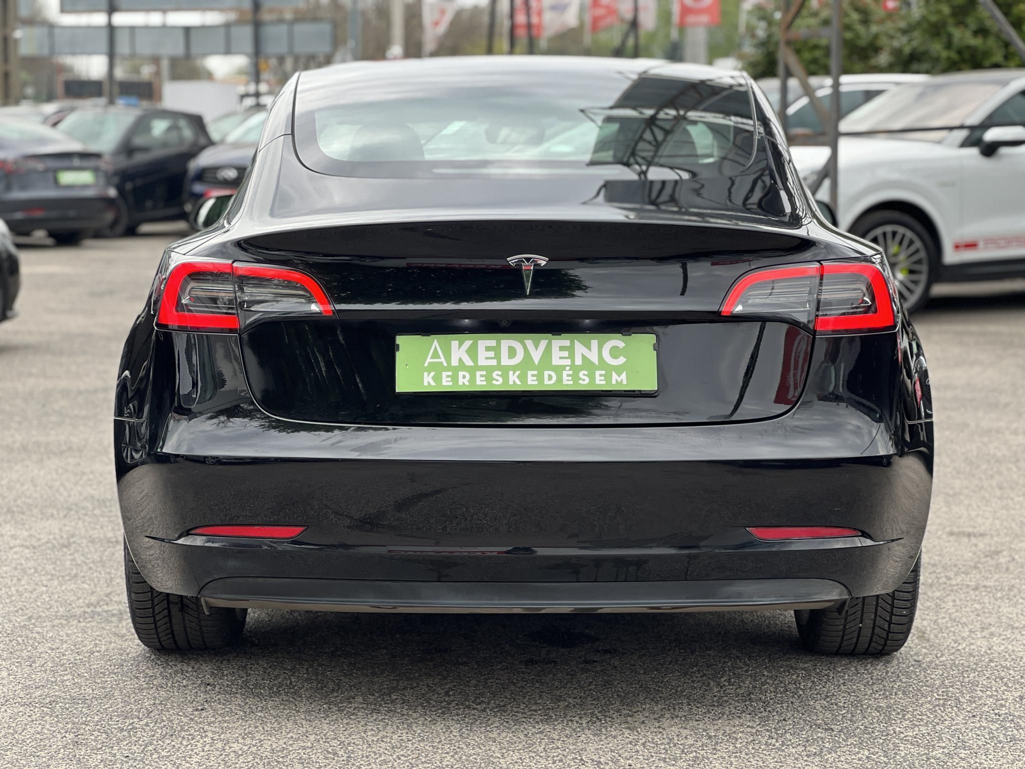 TESLA MODEL 3 RWD (Automata) 36e km. Ryzen. 19 sport felni. 2030-ig gyári garancia!