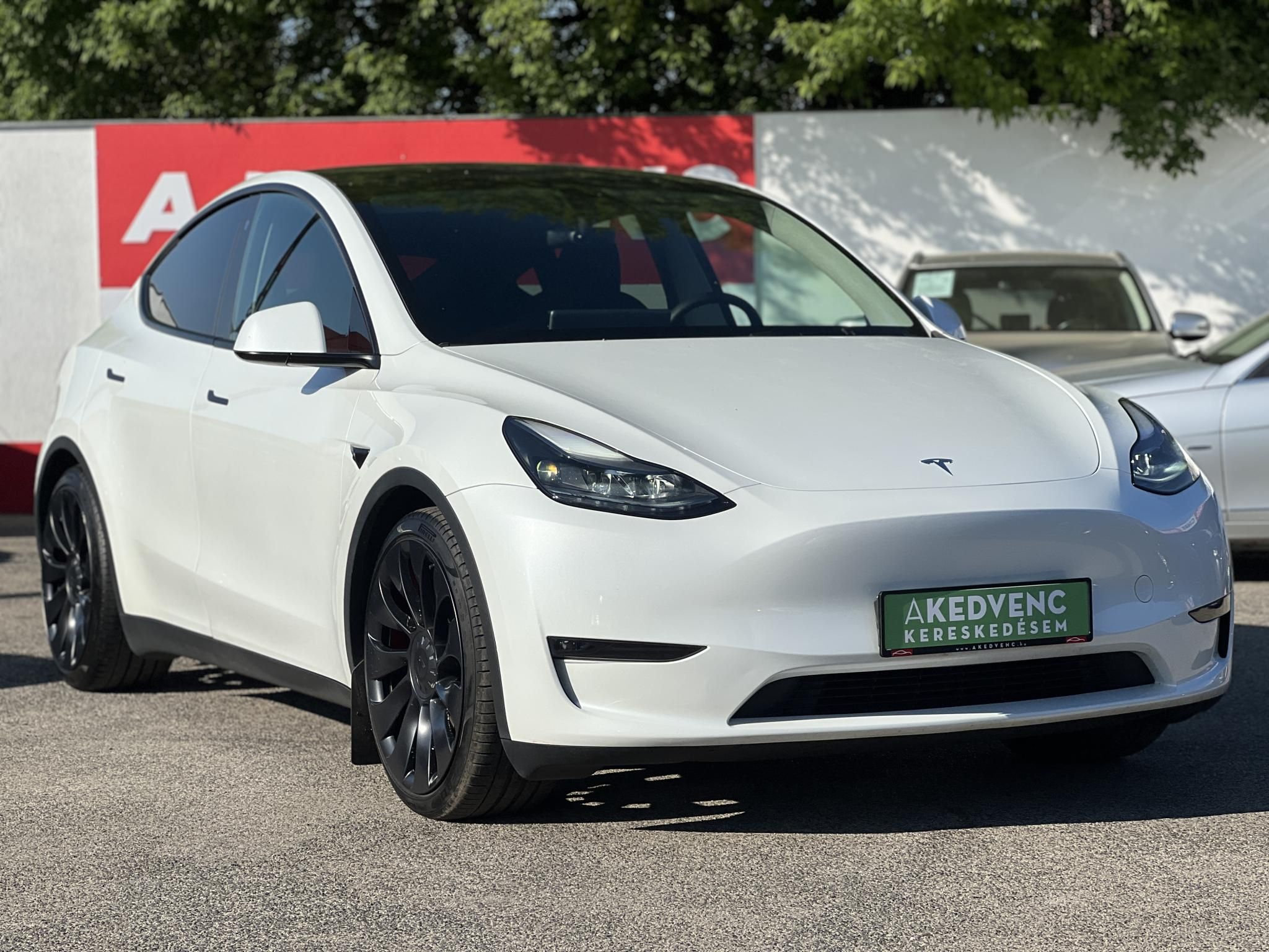 TESLA MODEL Y Performance AWD (Automata) 57e km. EAP. AMD Ryzen. mátrix LED. hőszivattyú. 21-es Überturbine felnikkel