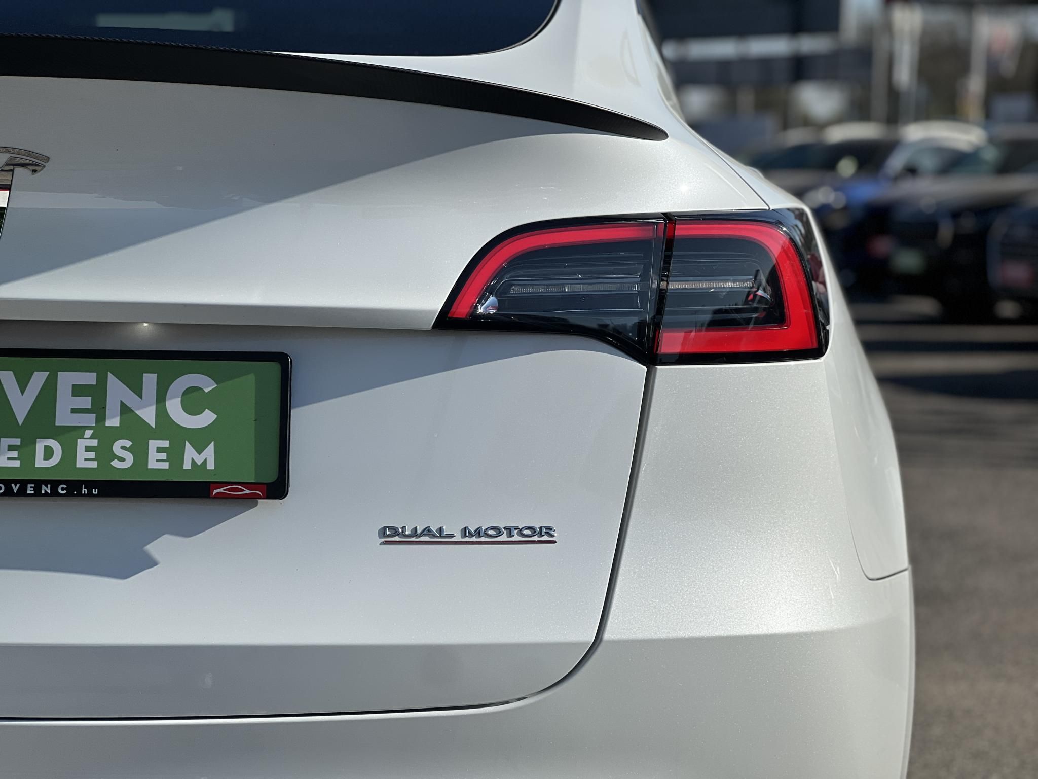 TESLA MODEL Y Performance AWD (Automata) 57e km. EAP. AMD Ryzen. mátrix LED. hőszivattyú. 21-es Überturbine felnikkel