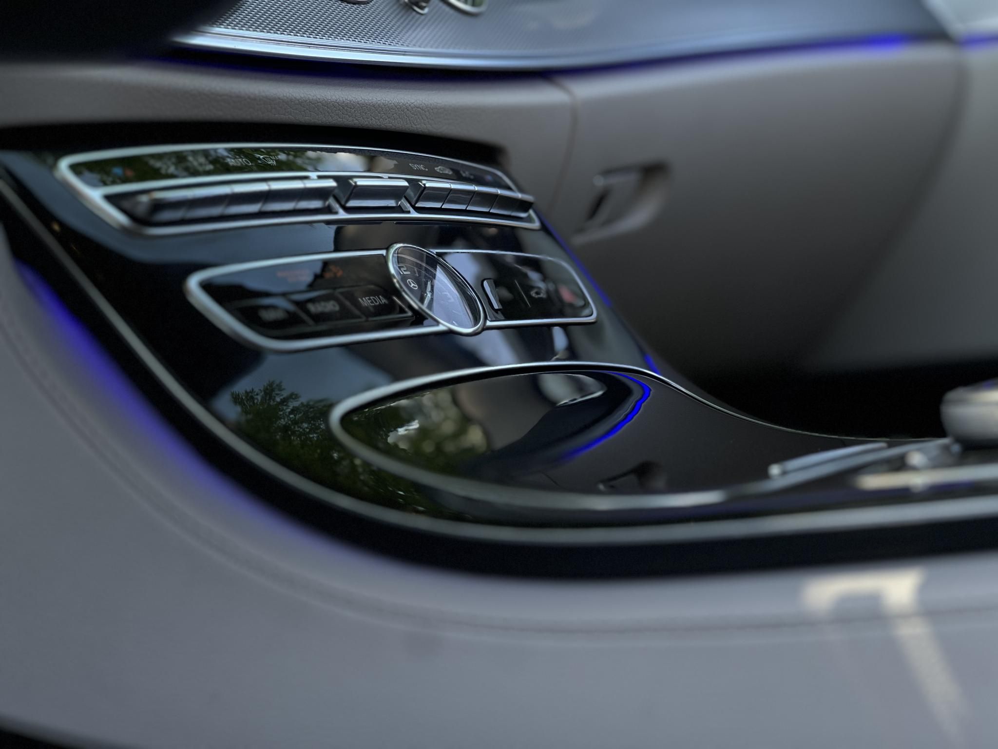 MERCEDES-BENZ E 220 d 9G-TRONIC HIGH END BURMESTER! Virtual COCKPIT. vaj bőrbelső. frissen szervizelt!