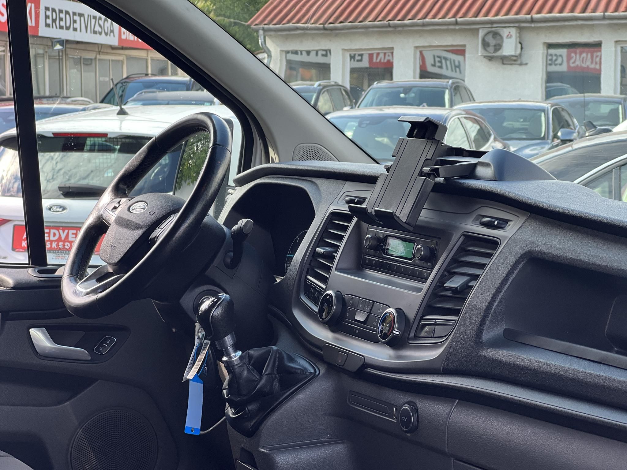 FORD TRANSIT 2.0 TDCi 290 MWB Trend