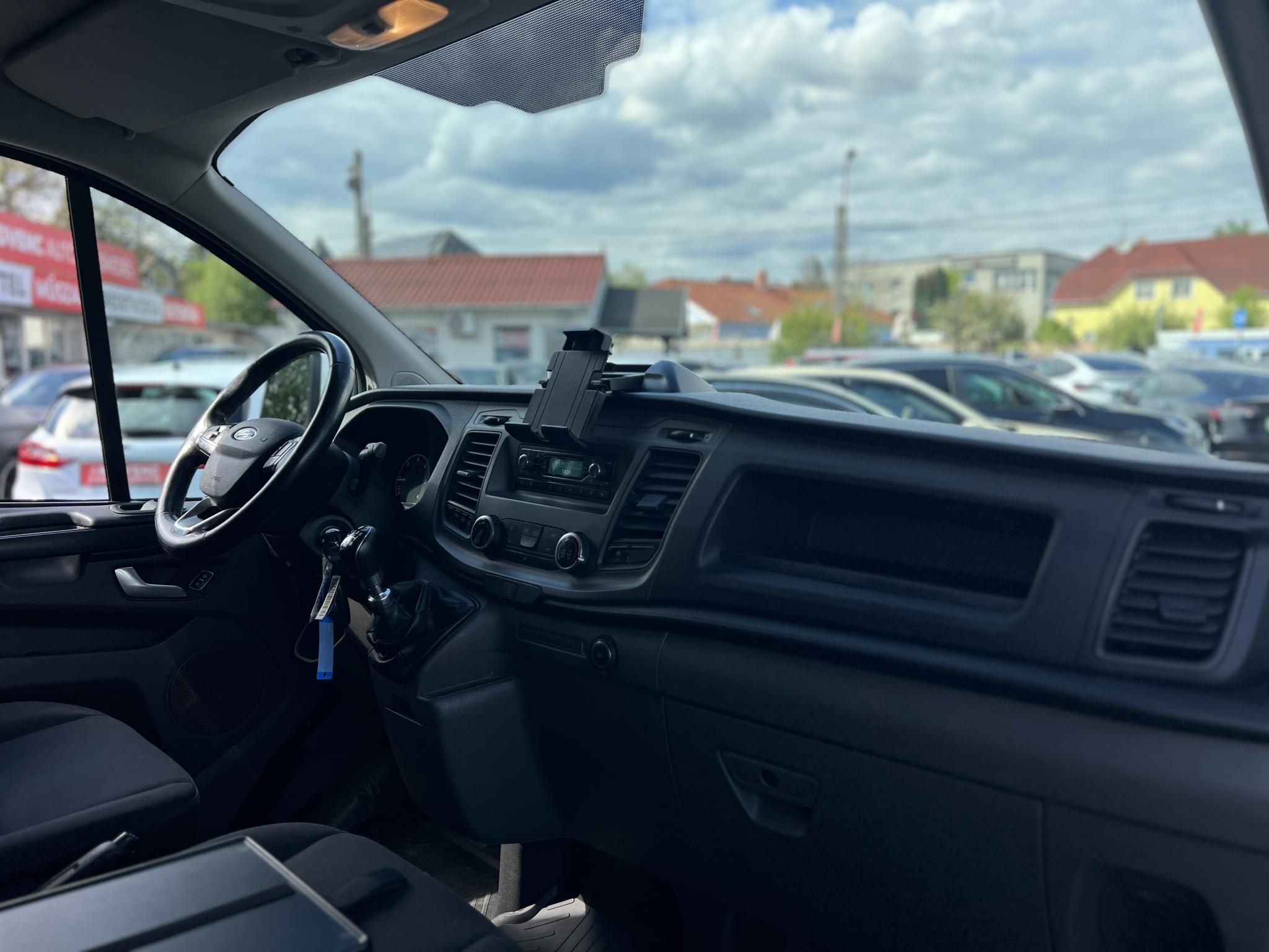 FORD TRANSIT 2.0 TDCi 290 MWB Trend