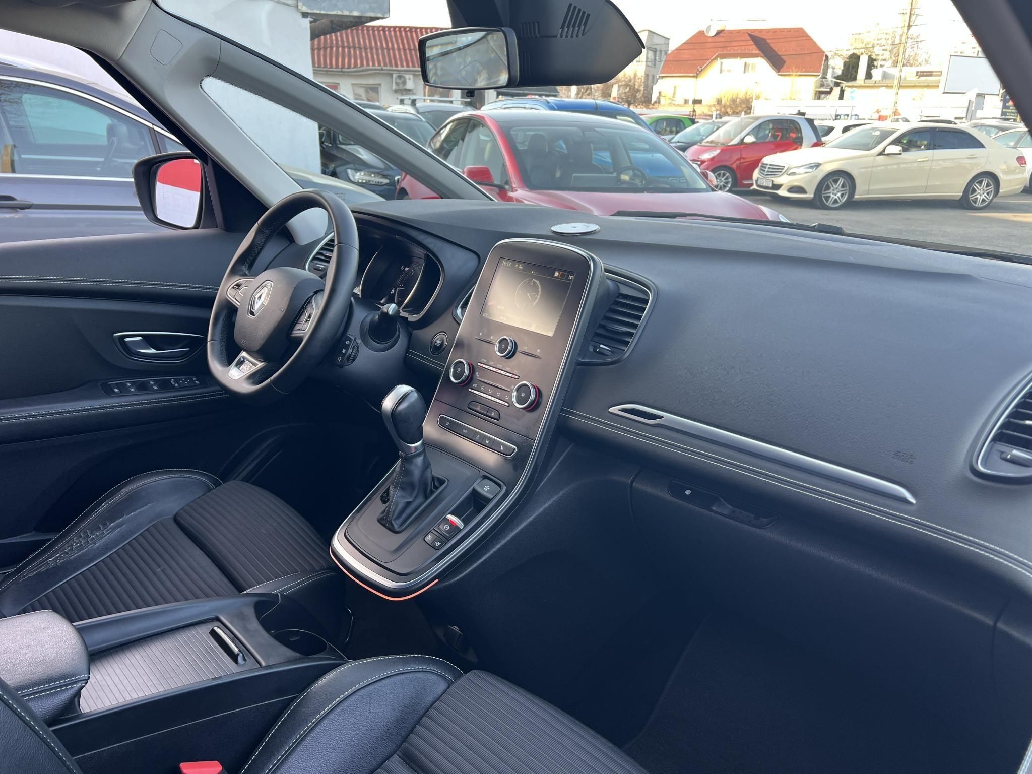 RENAULT GRAND SCENIC Scénic 1.7 Blue dCi Intens EDC (7 személyes ) Carplay. Tolatókamera. tempomat