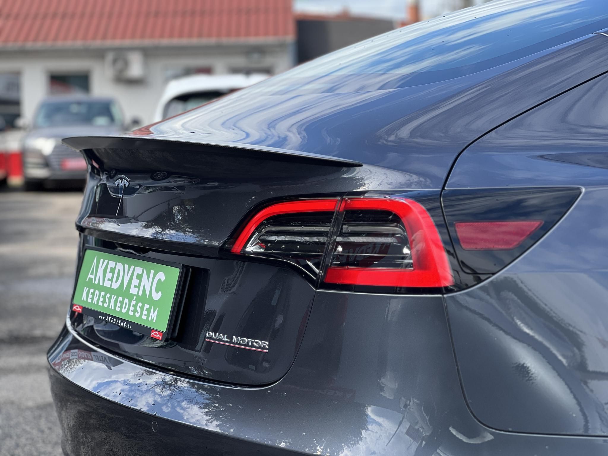 TESLA MODEL 3 Performance AWD (Automata) Mátrix LED. Hőszivattyús. gyári garanciális 2029-ig