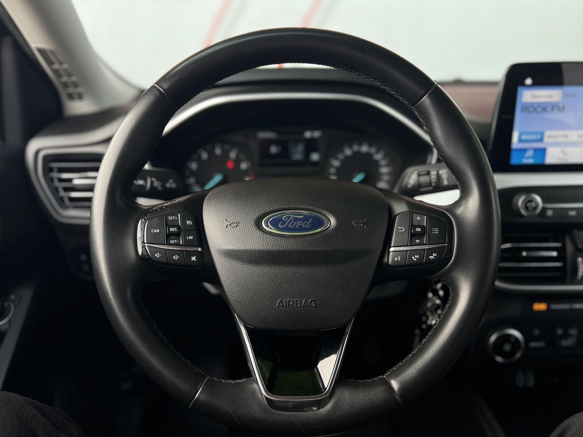 FORD FOCUS 1.0 EcoBoost Trend Magyarországi. Márkaszervizelt. Legjobb áron!