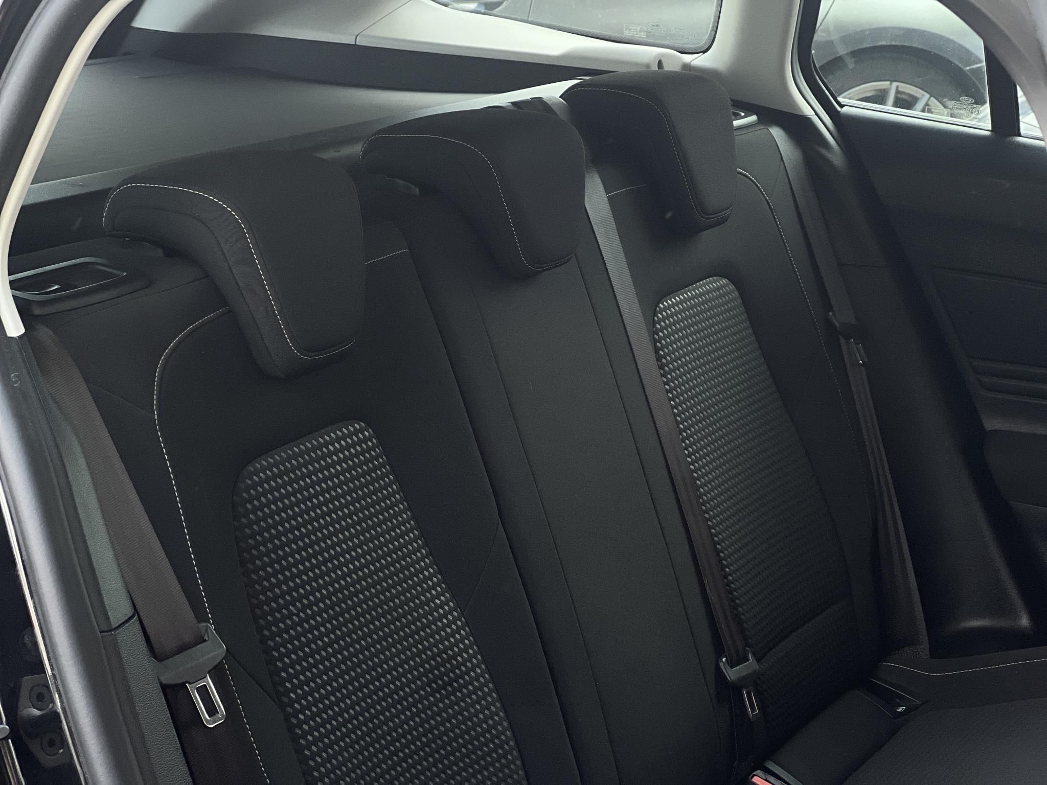 FORD FOCUS 1.0 EcoBoost Trend Magyarországi. Márkaszervizelt. Legjobb áron!