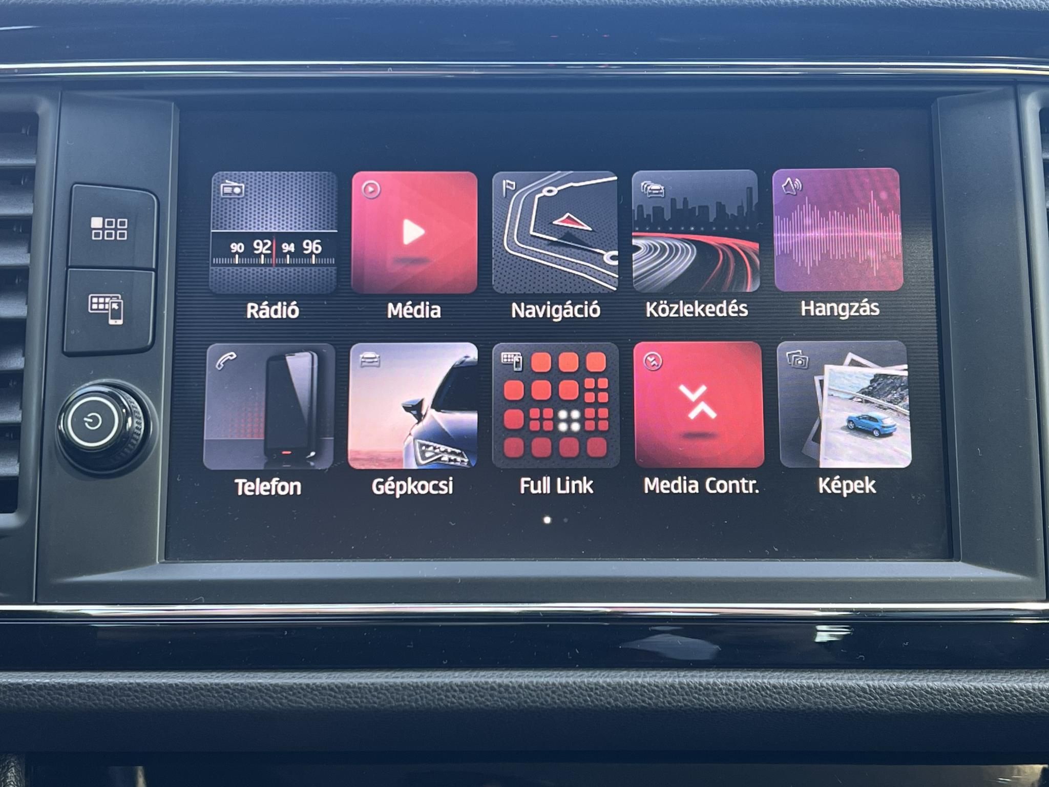 SEAT LEON ST 2.0 TSI Cupra 4Drive DSG Magyarországi. teljes szerviztörténet!