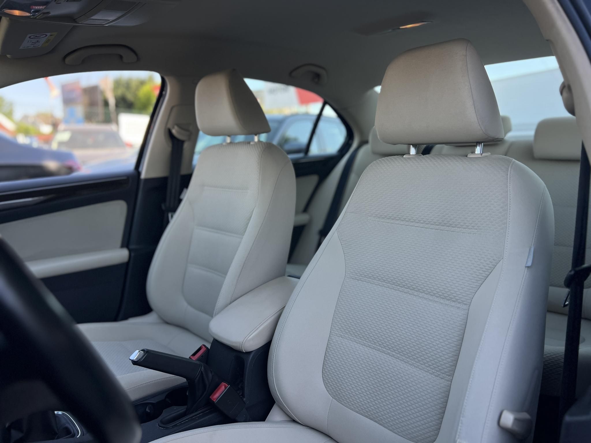 VOLKSWAGEN JETTA VI 1.4 TSI BMT Comfortline