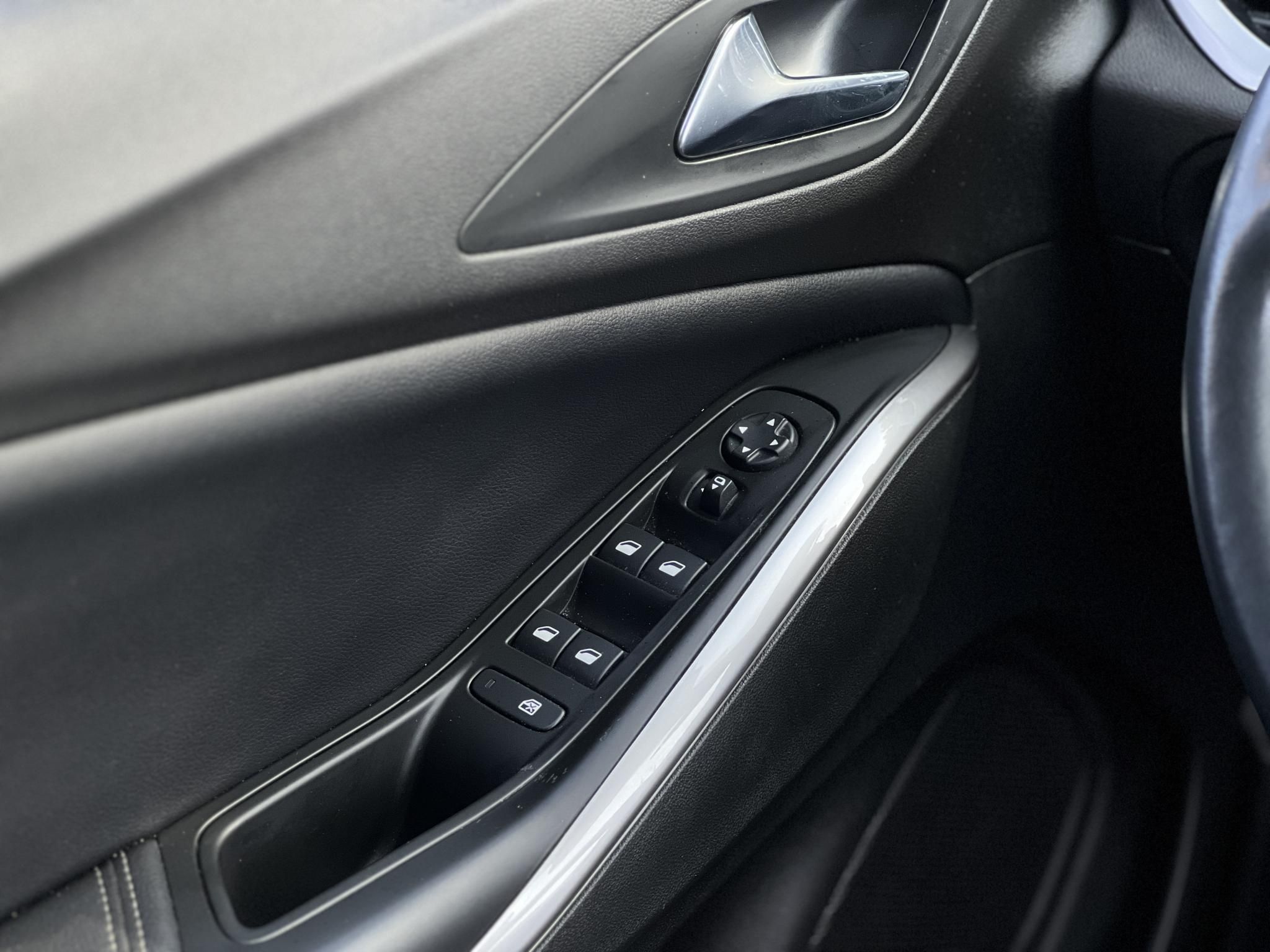 OPEL GRANDLAND 1.2 T Ultimate (Automata)