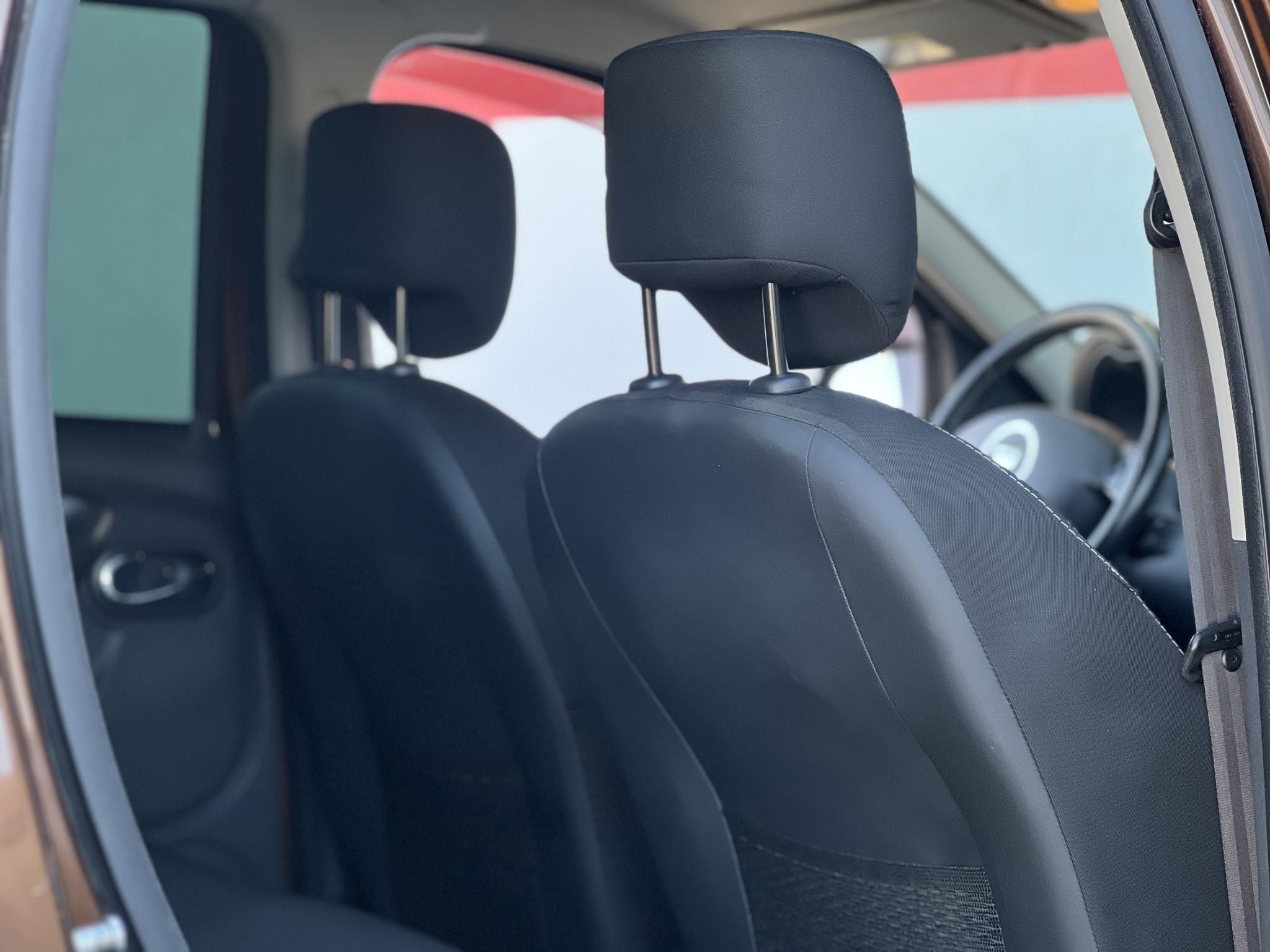 DACIA DUSTER 1.2 TCe Arctic 107e km. M.o.-i. klíma téli-nyári kerék!