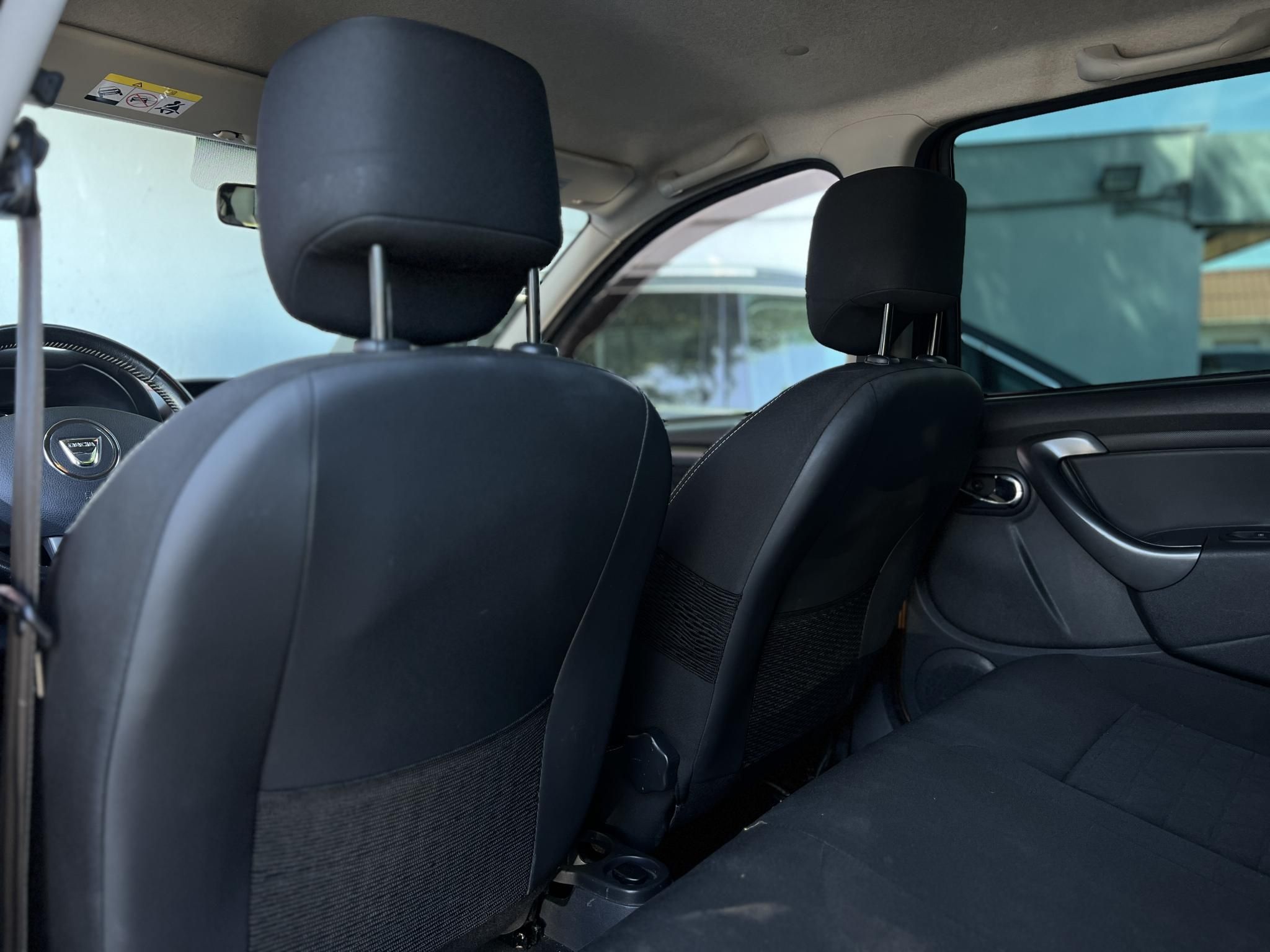 DACIA DUSTER 1.2 TCe Arctic 107e km. M.o.-i. klíma téli-nyári kerék!