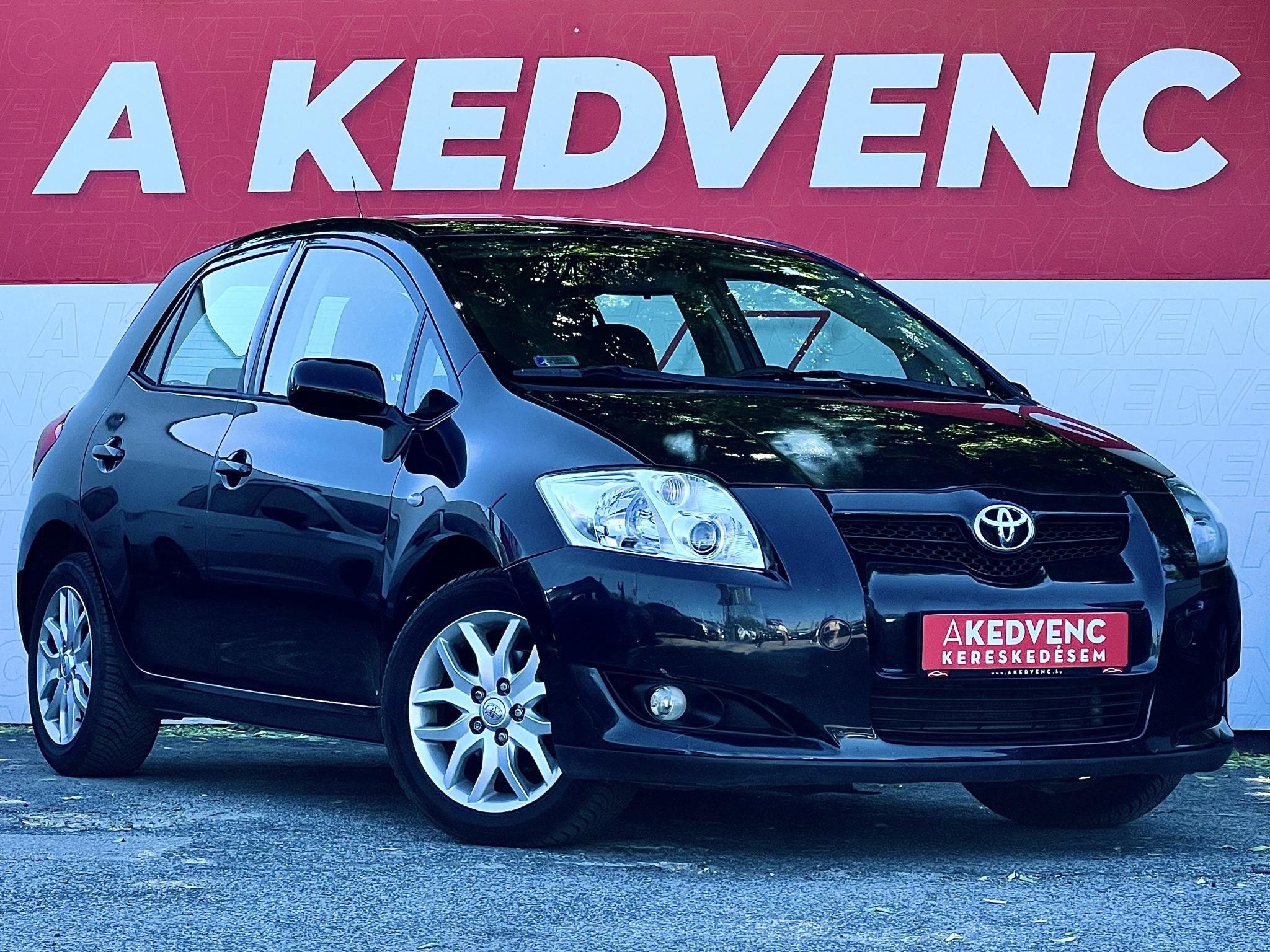 TOYOTA AURIS 1.4 Luna