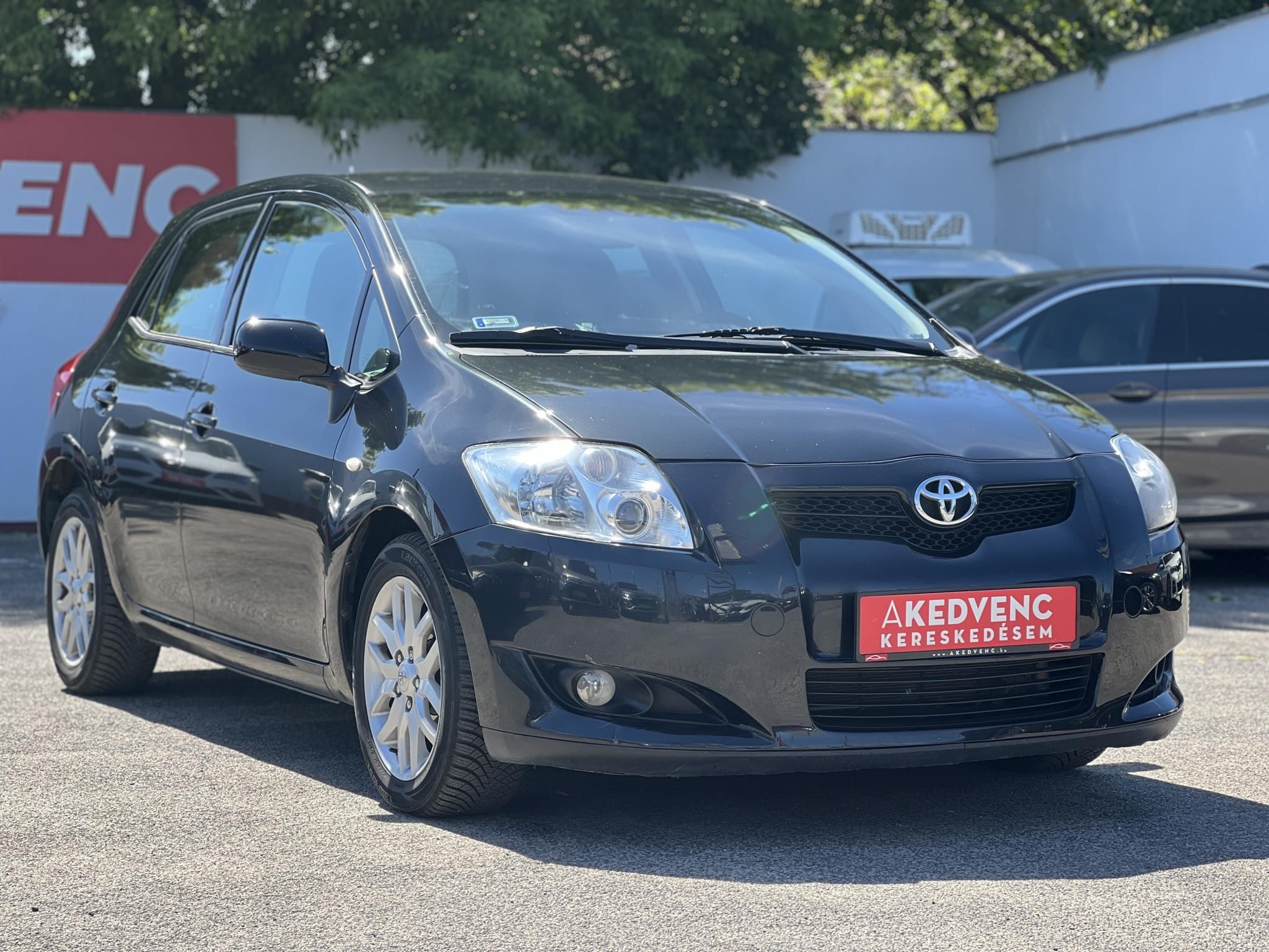 TOYOTA AURIS 1.4 Luna