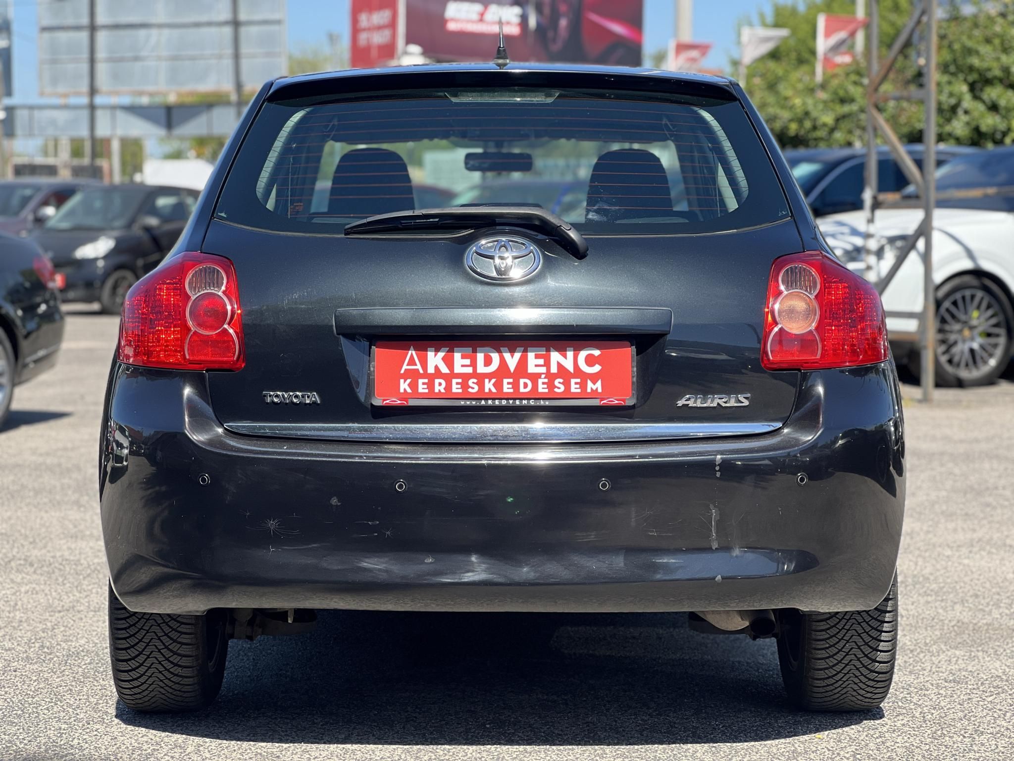 TOYOTA AURIS 1.4 Luna