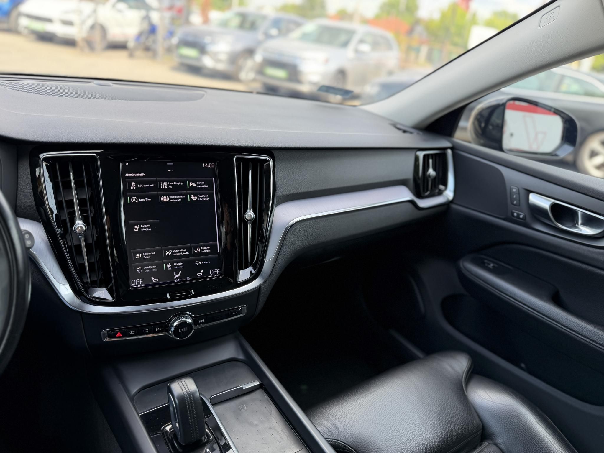 VOLVO V60 2.0 [B3] MHEV Momentum Pro Geartronic Magyarországi. végig márkaszervizelt. kerámia. friss nagyszerviz!