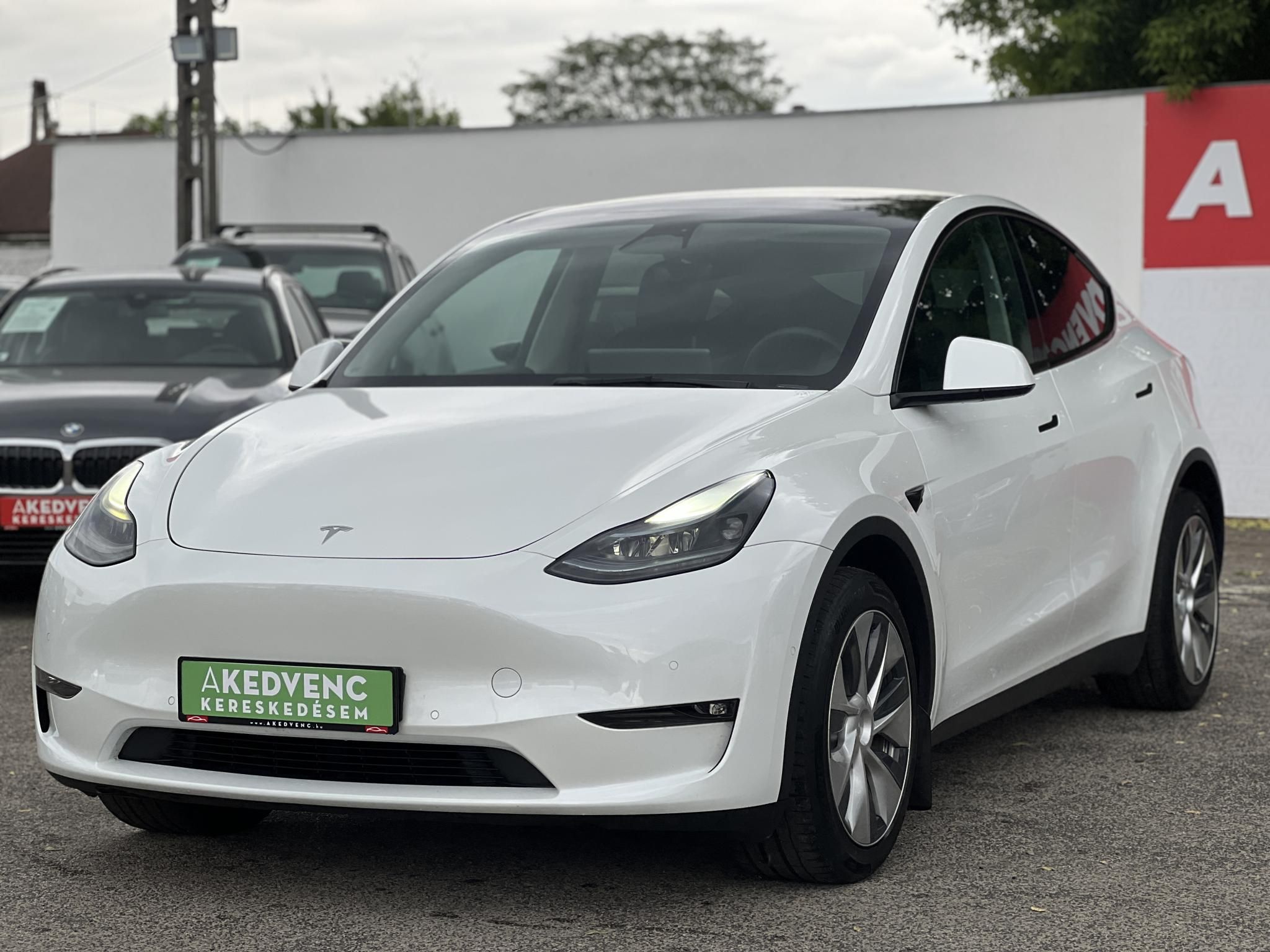 TESLA MODEL Y Long Range AWD (Automata) AMD Ryzen. hőszivattyú. mátrix LED. premium hifi