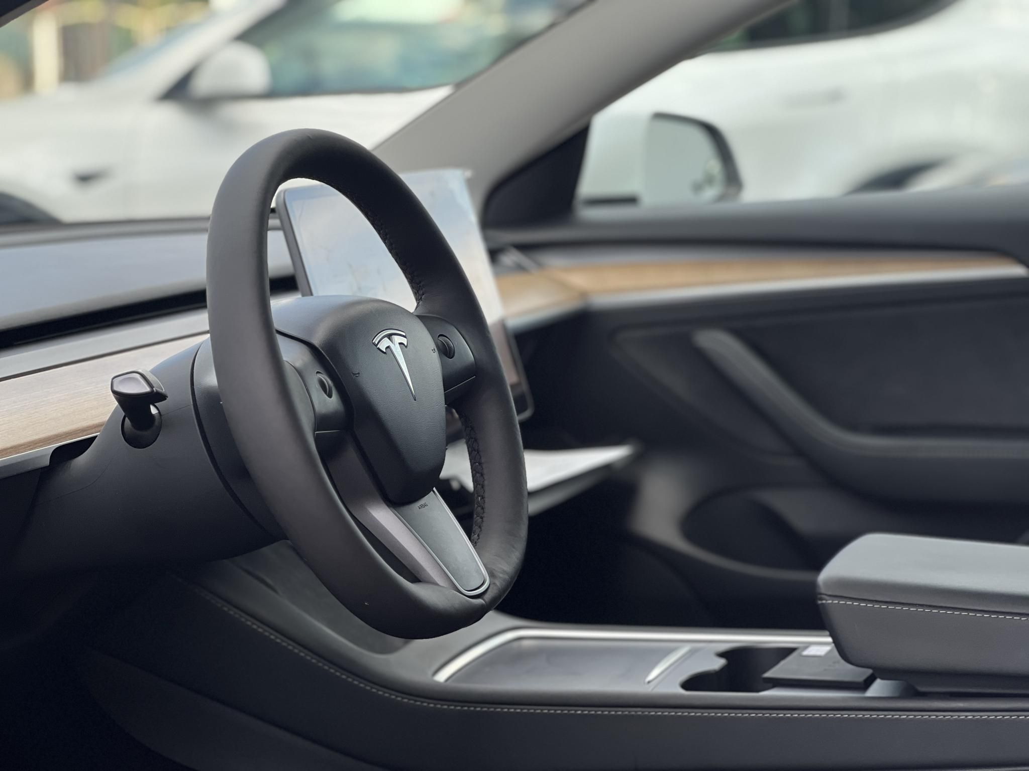 TESLA MODEL 3 Long Range AWD (Automata) 103e km. AMD Ryzen. mátrix LED. hőszivattyú. 2030-ig garanciális!