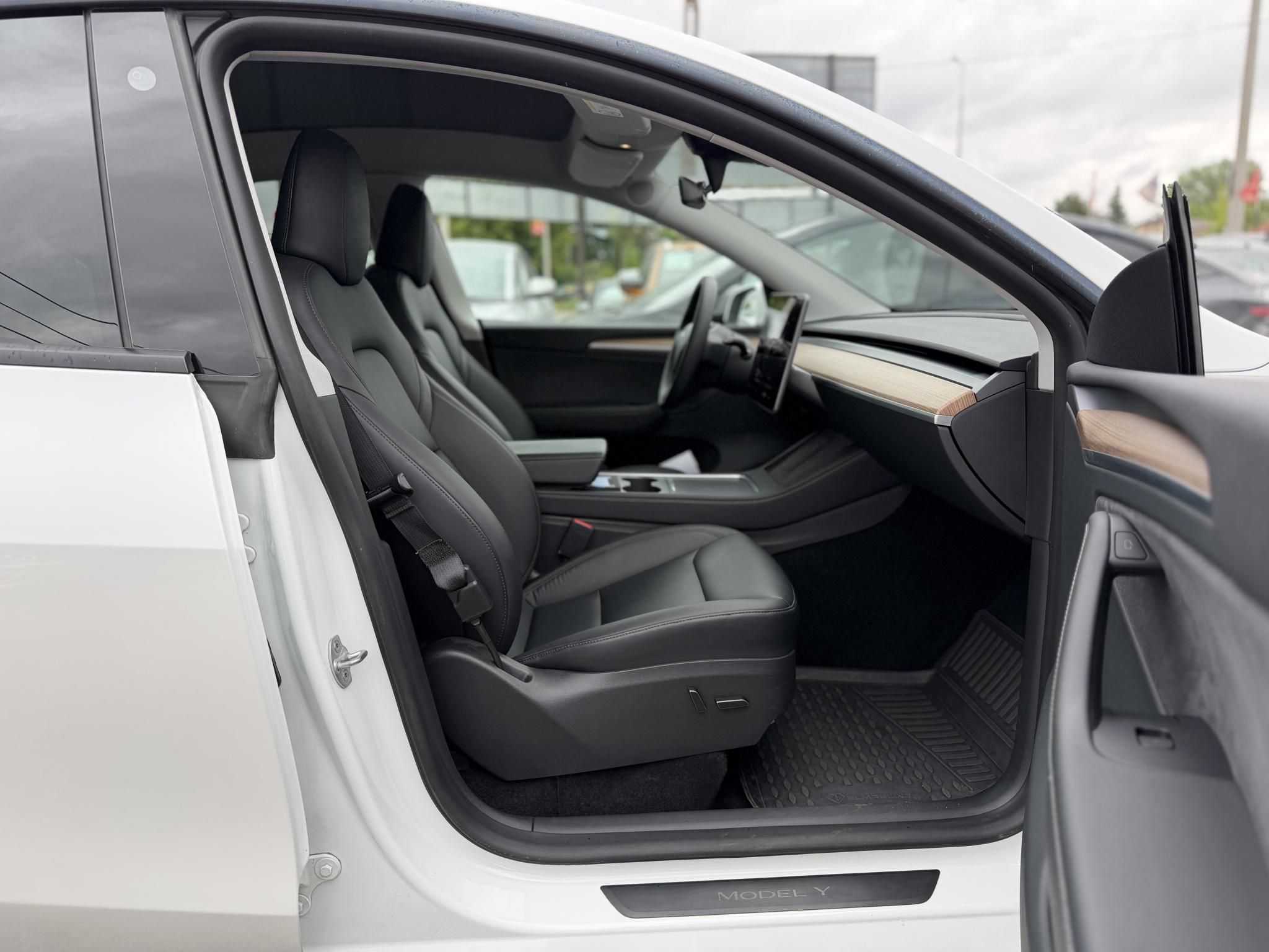 TESLA MODEL Y Performance AWD (Automata) 45e km. AMD Ryzen. mátrix LED. hőszivattyú. teljeskörű garancia!