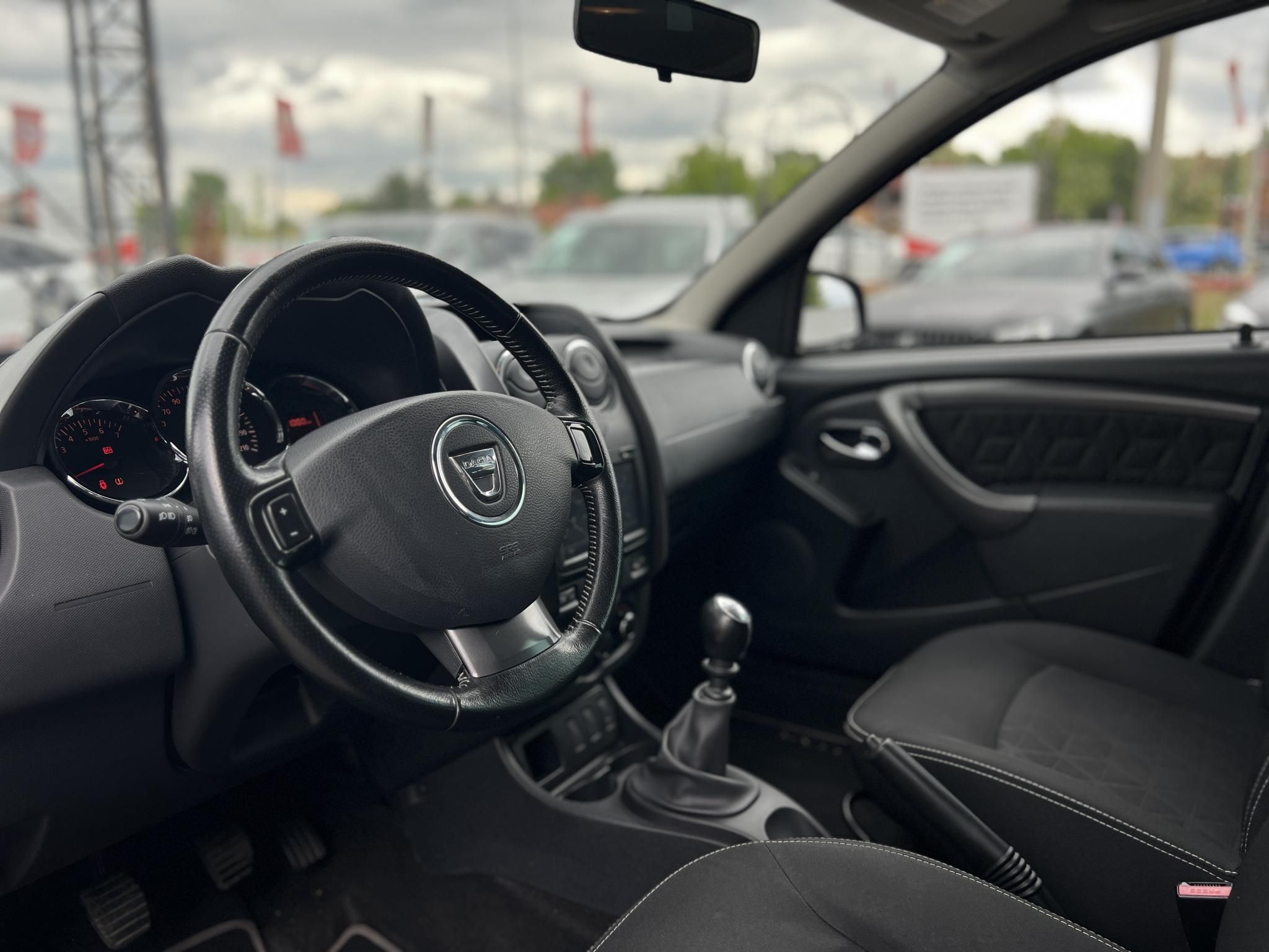 DACIA DUSTER 1.2 TCe Exception Klíma Tempomat Bluetooth Tolatóradar