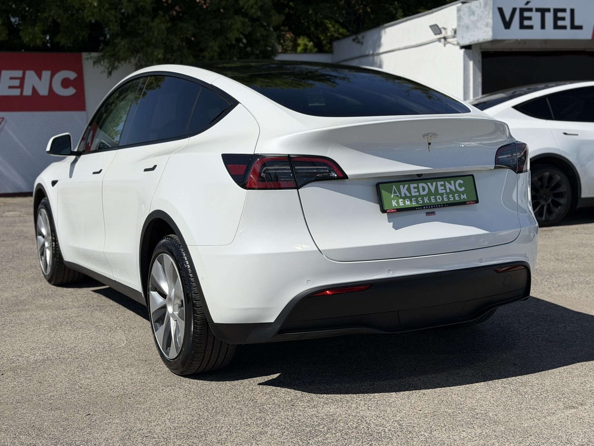 TESLA MODEL Y Long Range AWD (Automata) 159e km. mátrix LED. hőszivattyú. garanciális akkumulátor és hajtás!