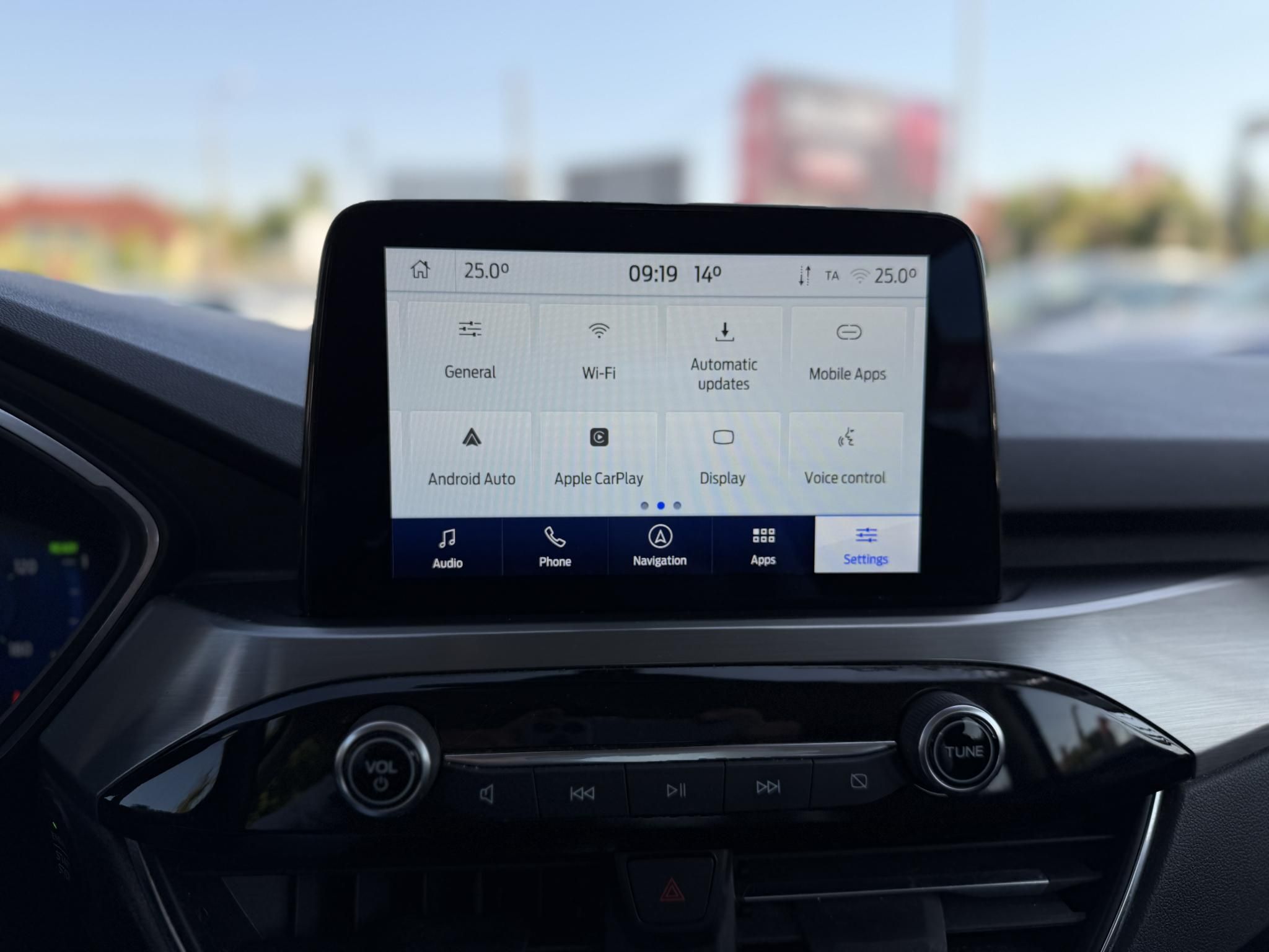 FORD KUGA 2.5 FHEV Titanium CVT 120e km. LED fényszórók. kamera. keyless. sávtartó. navi. CARPLAY!