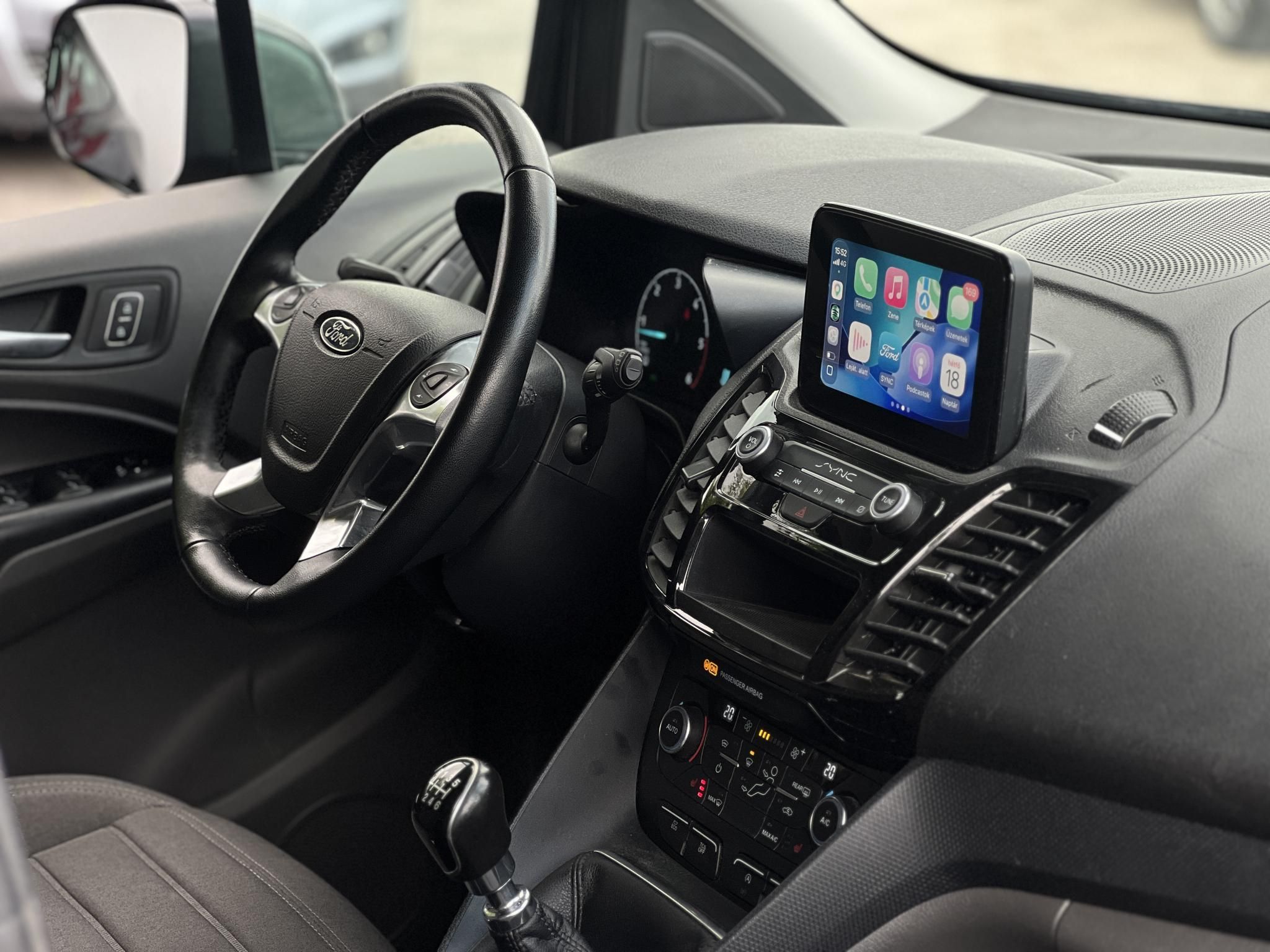 FORD CONNECT Tourneo230 1.5 TDCi L2 Titanium (7 személyes )