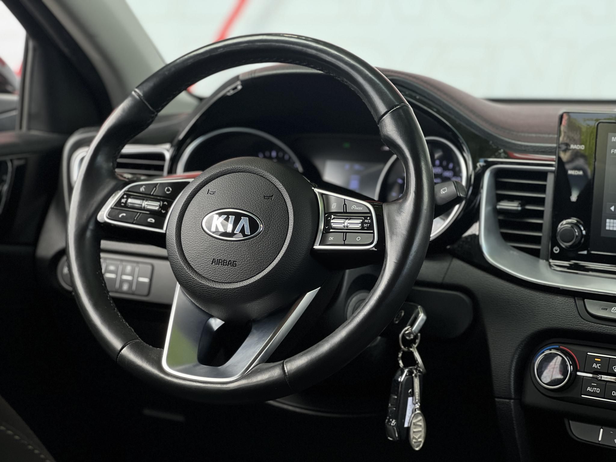 KIA CEE'D Ceed 1.6 CRDi HP Gold Carplay T.kamera Gyári garancia!