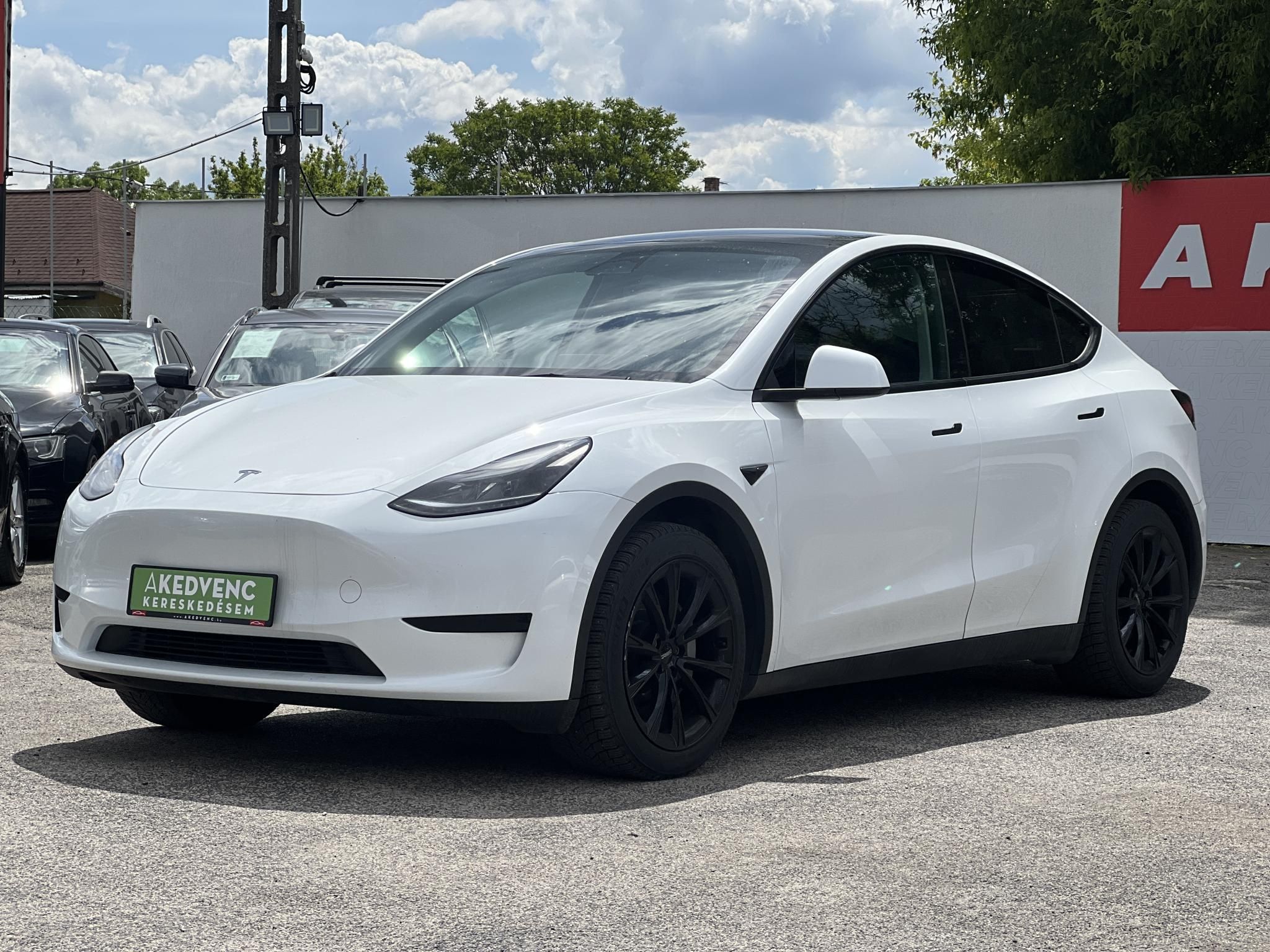 TESLA MODEL Y RWD (Automata) 147e km. AMD Ryzen. hőszivattyú. premium hifi. garanciális!