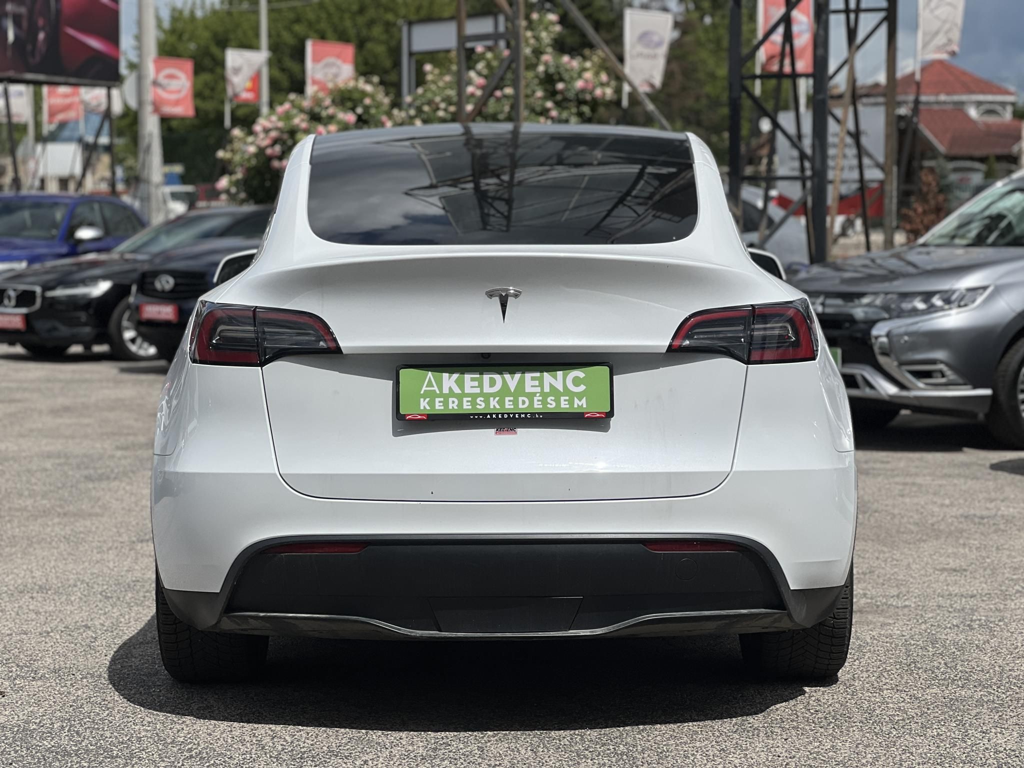 TESLA MODEL Y RWD (Automata) 147e km. AMD Ryzen. hőszivattyú. premium hifi. garanciális!