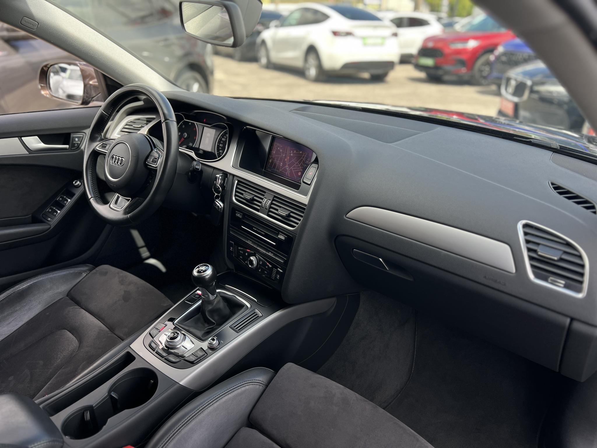 AUDI A4 Avant 2.0 TDI DPF EU5 S-line