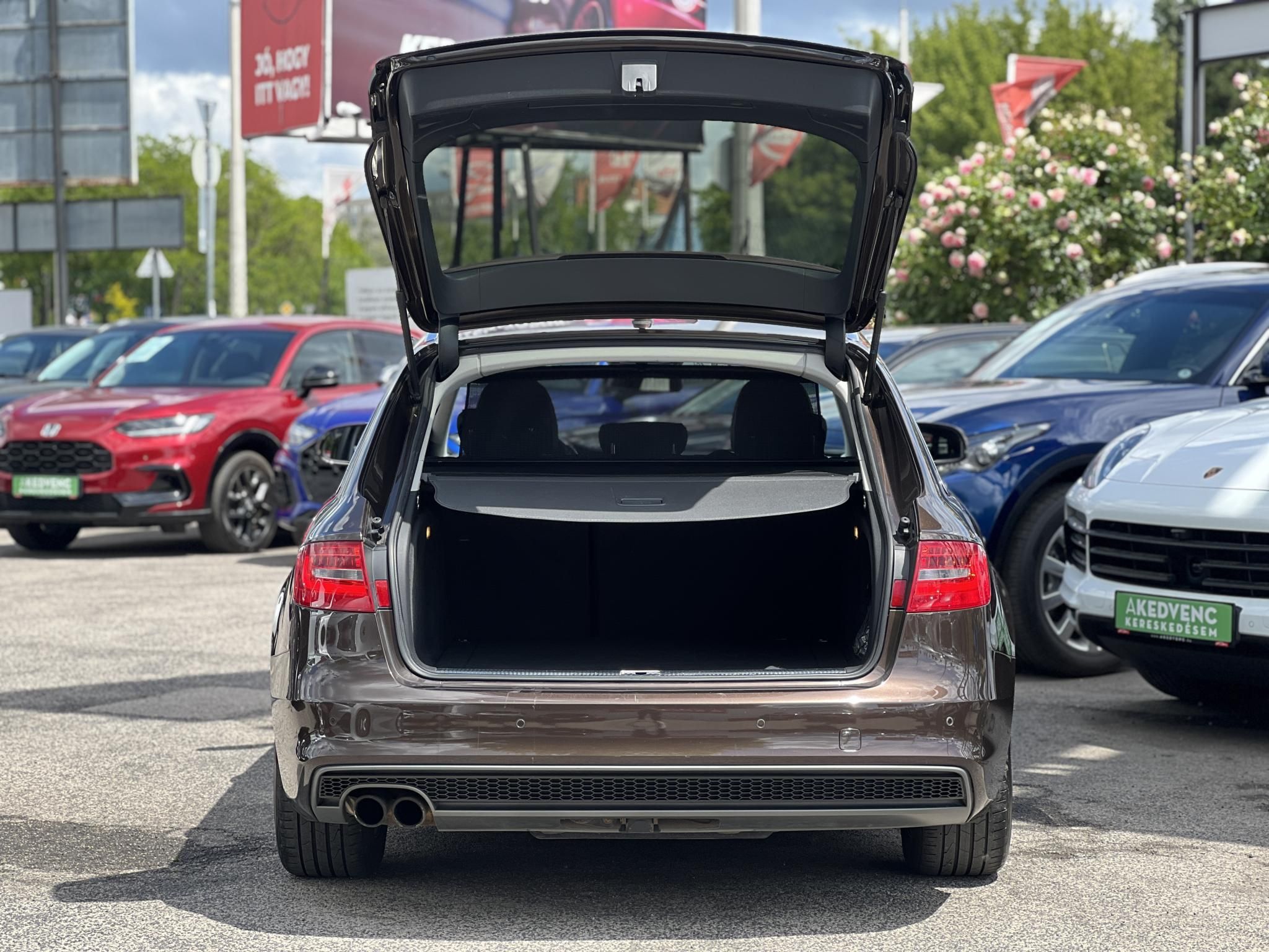 AUDI A4 Avant 2.0 TDI DPF EU5 S-line