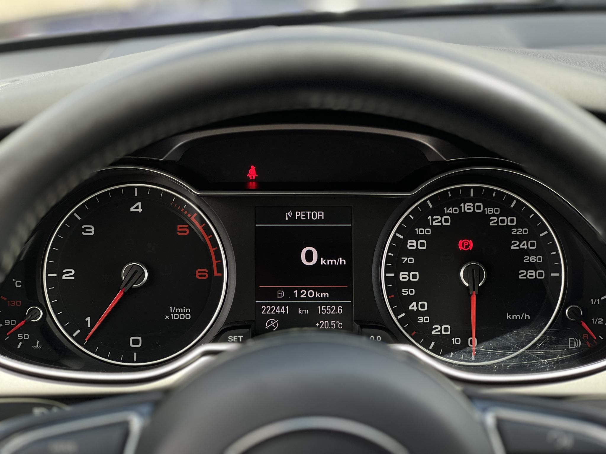 AUDI A4 Avant 2.0 TDI DPF EU5 S-line