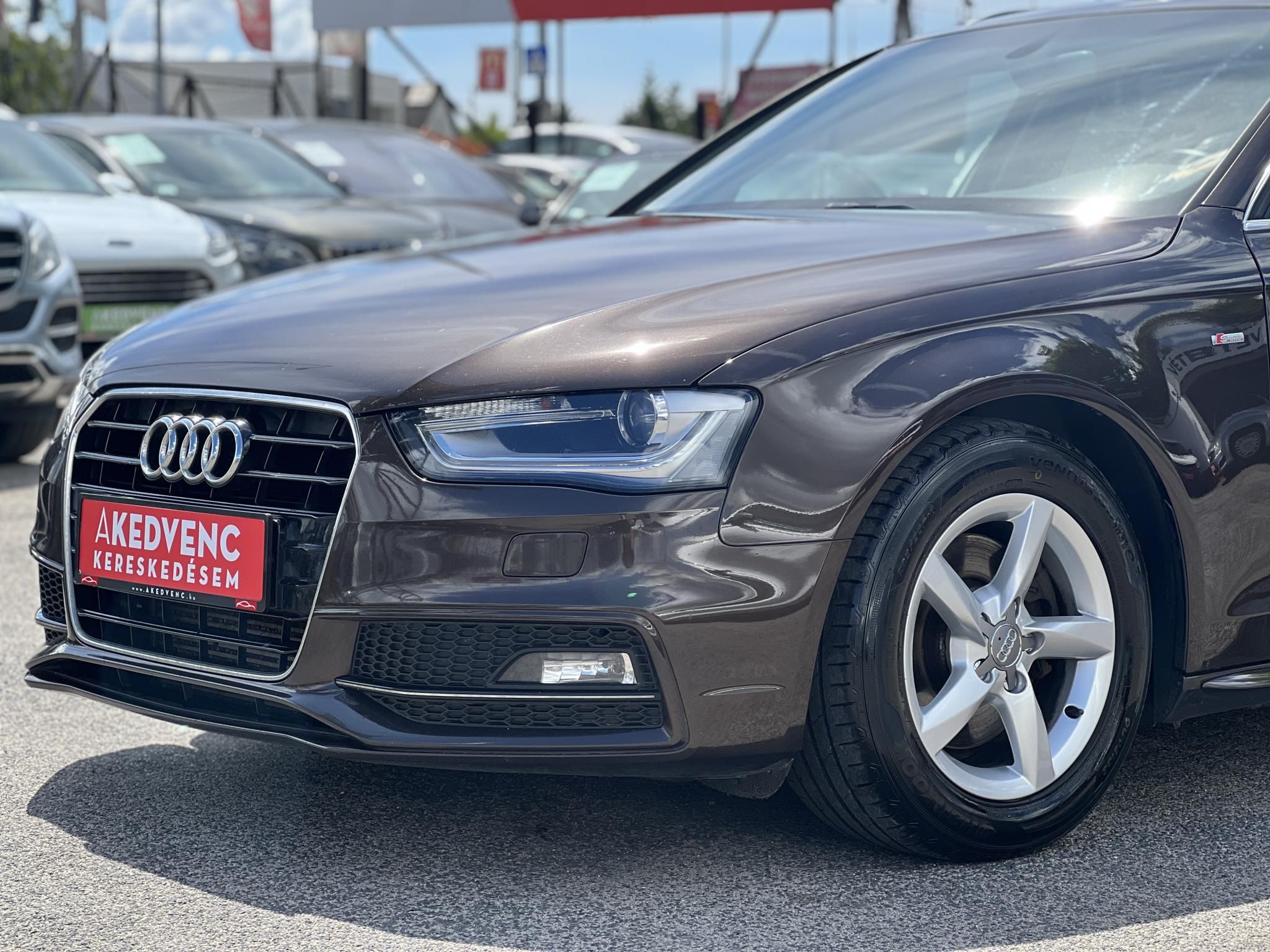 AUDI A4 Avant 2.0 TDI DPF EU5 S-line