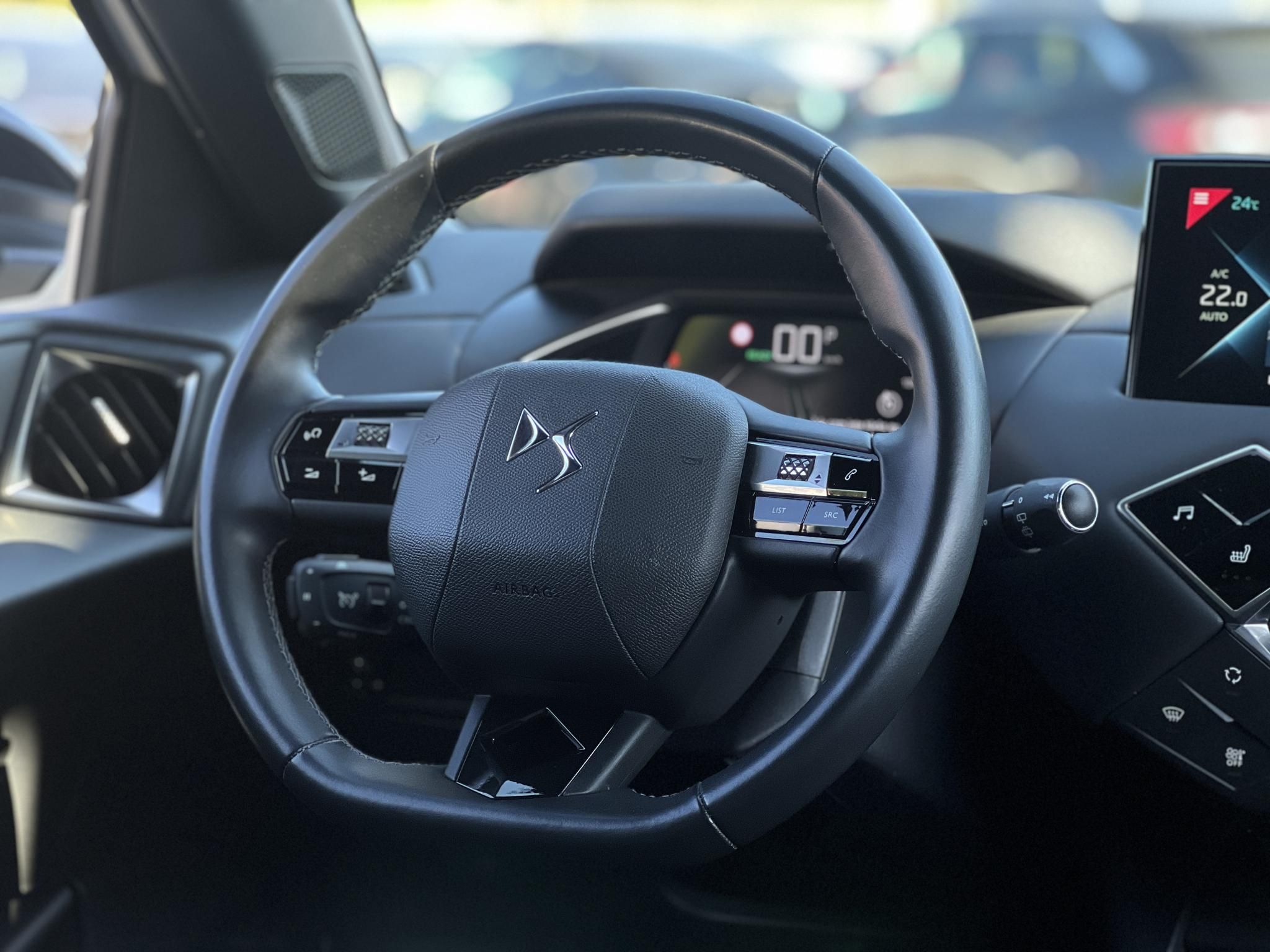 DS DS 3 CROSSBACK E-Tense 50kWh Ultra Prestige 34e km. 300km hátótáv. újszerű állapot. CARPLAY!