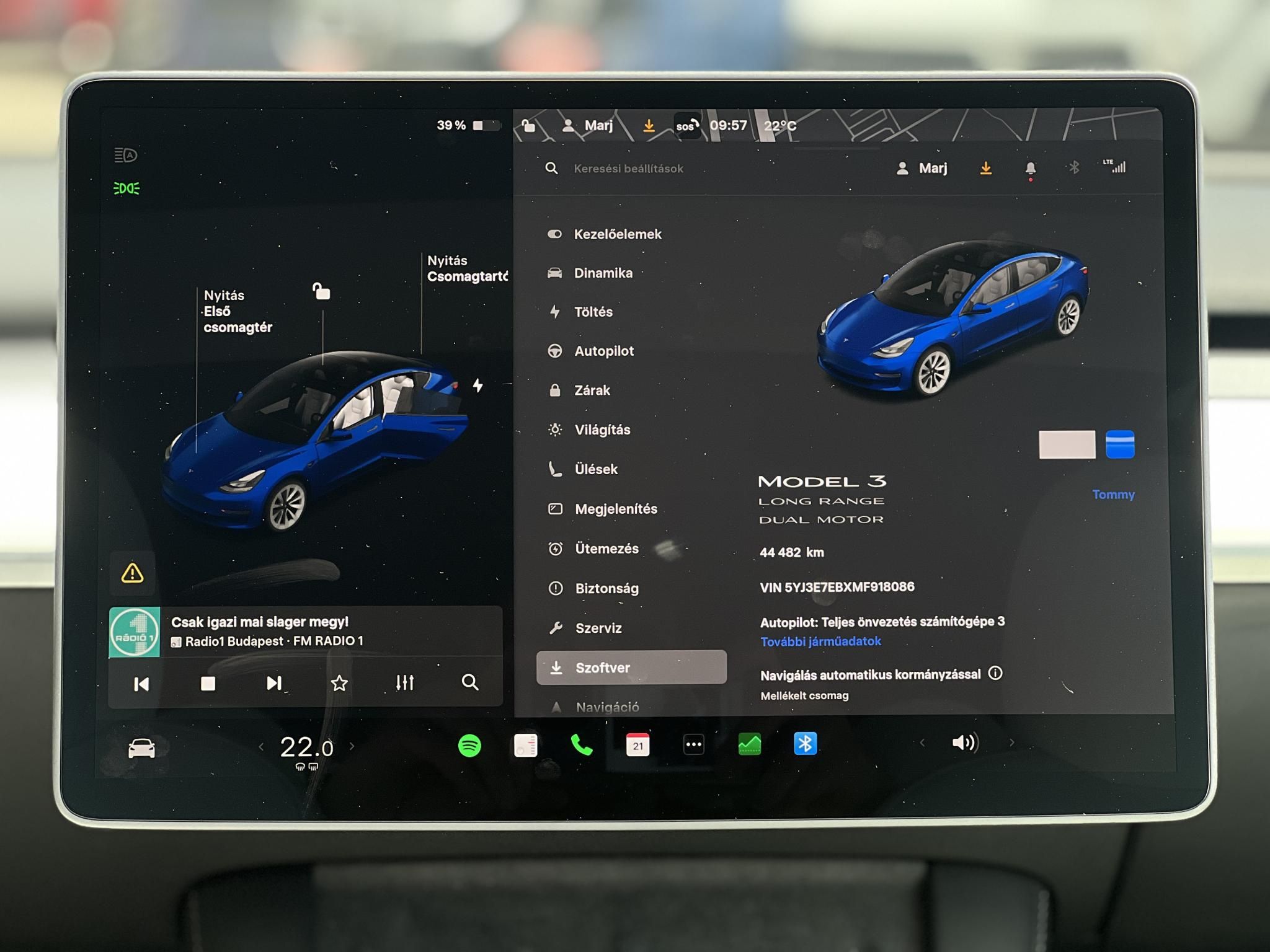 TESLA MODEL 3 Long Range AWD (Automata) 44e km. FEHÉR BELSŐ. mátrix LED. hőszivattyú. garanciális!