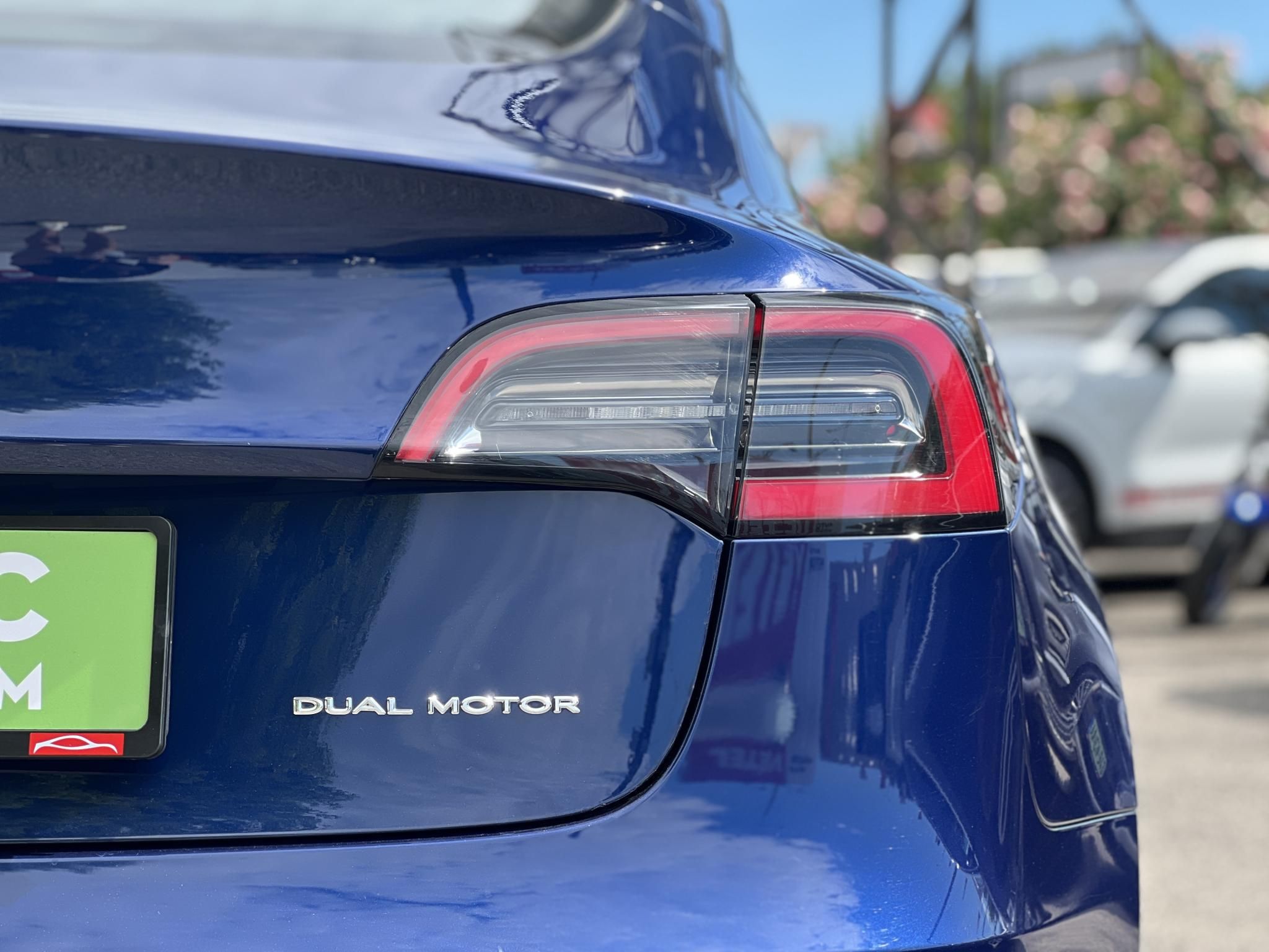 TESLA MODEL 3 Long Range AWD (Automata) 44e km. FEHÉR BELSŐ. mátrix LED. hőszivattyú. garanciális!