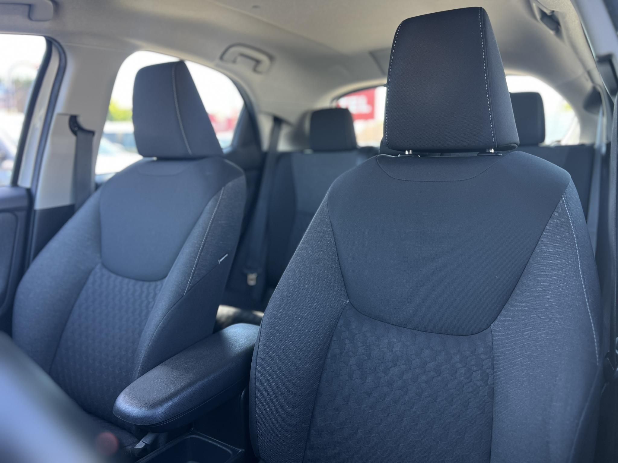 TOYOTA YARIS 1.5 Hybrid Comfort Tech e-CVT 103e km. táblafelismerő. ülésfűtés. kamera. digitklíma