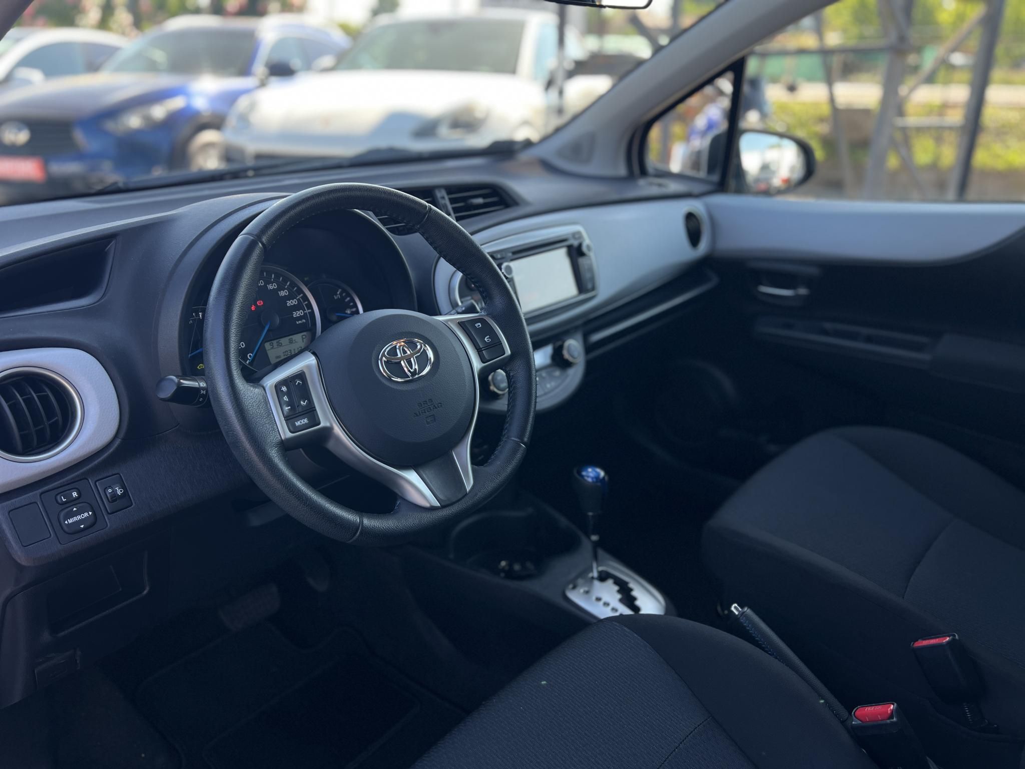 TOYOTA YARIS 1.5 HSD Trend e-CVT 103e km. Márkaszervizelt!