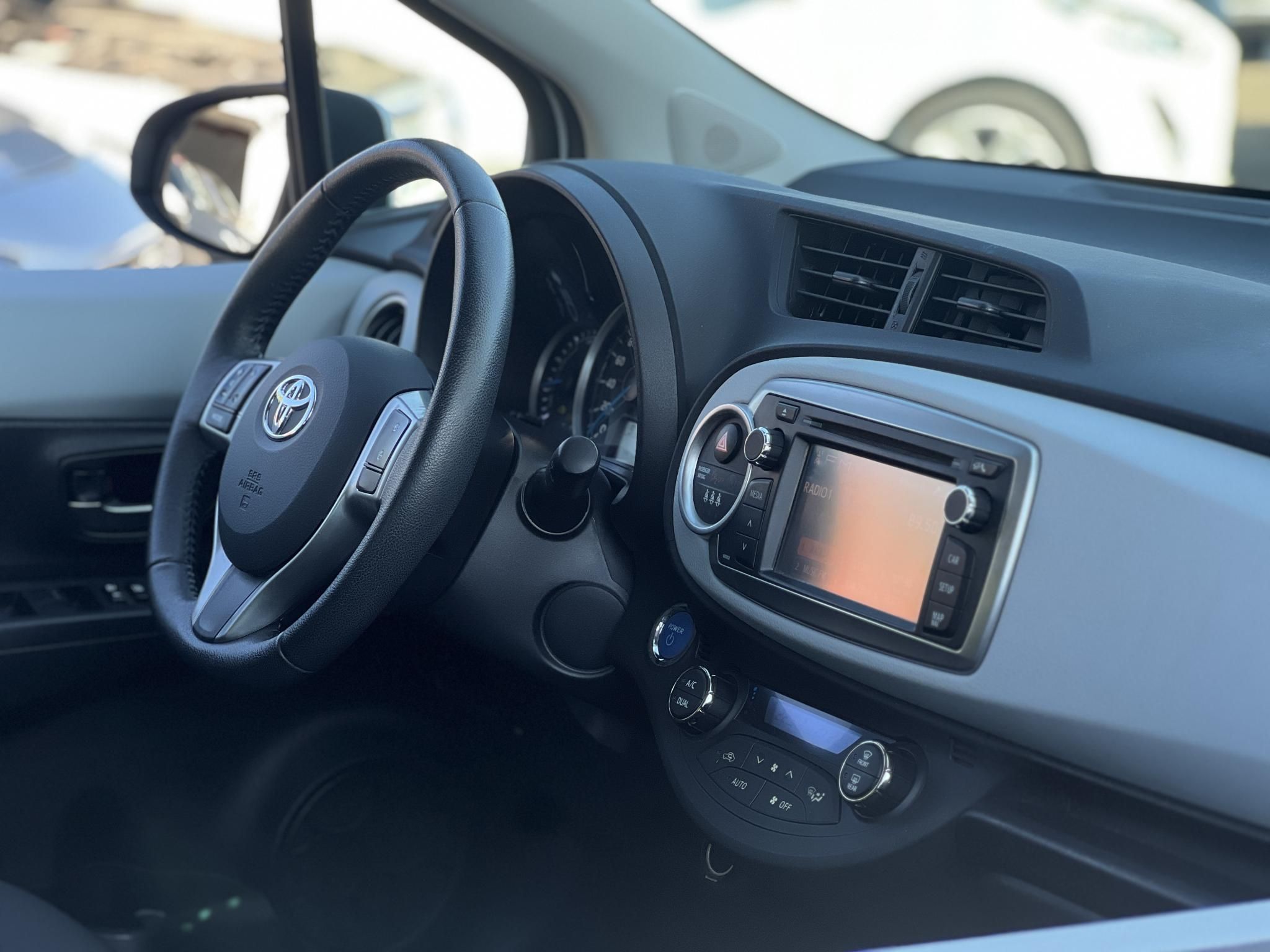 TOYOTA YARIS 1.5 HSD Trend e-CVT 103e km. Márkaszervizelt!