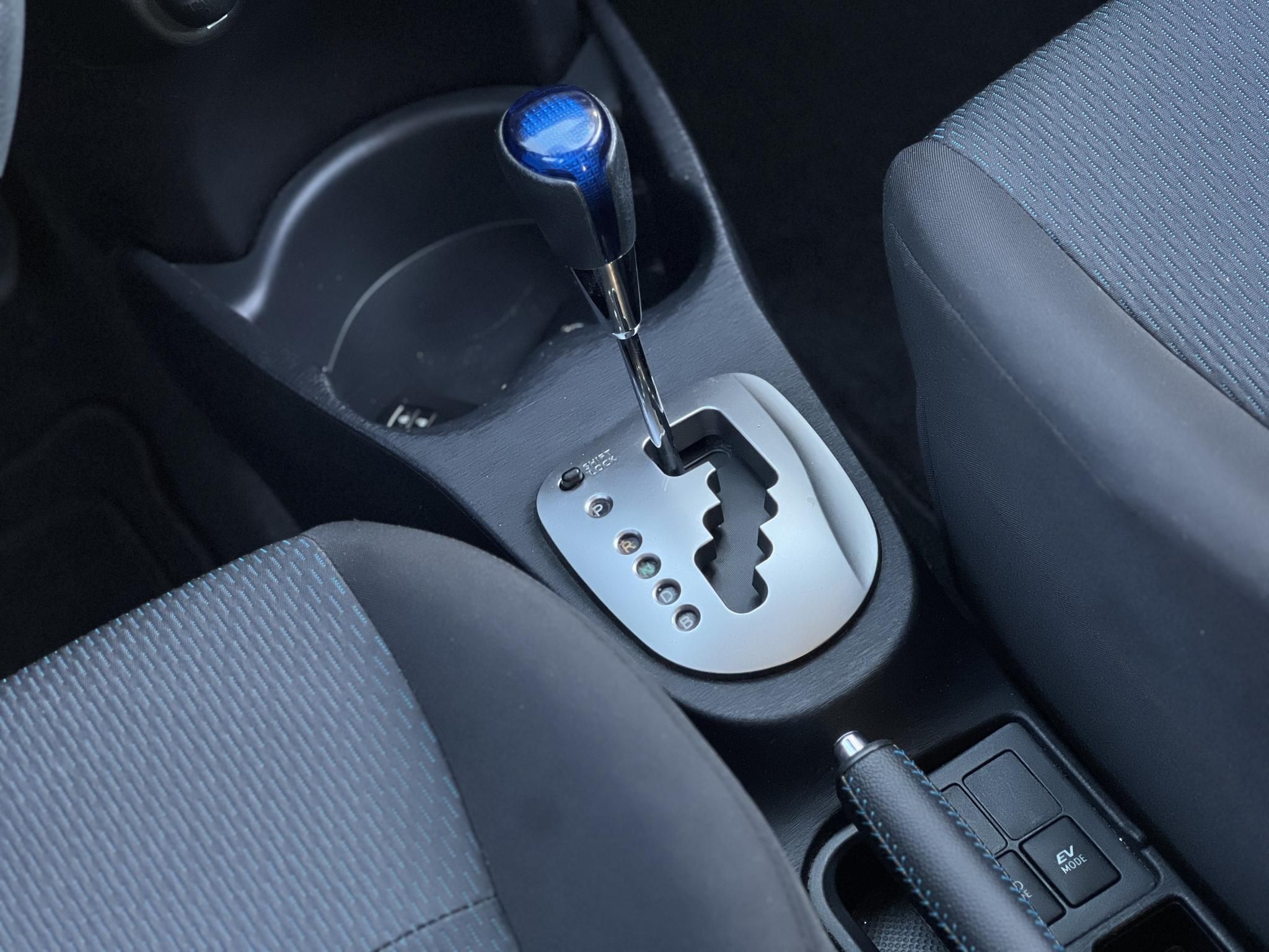 TOYOTA YARIS 1.5 HSD Trend e-CVT 103e km. Márkaszervizelt!