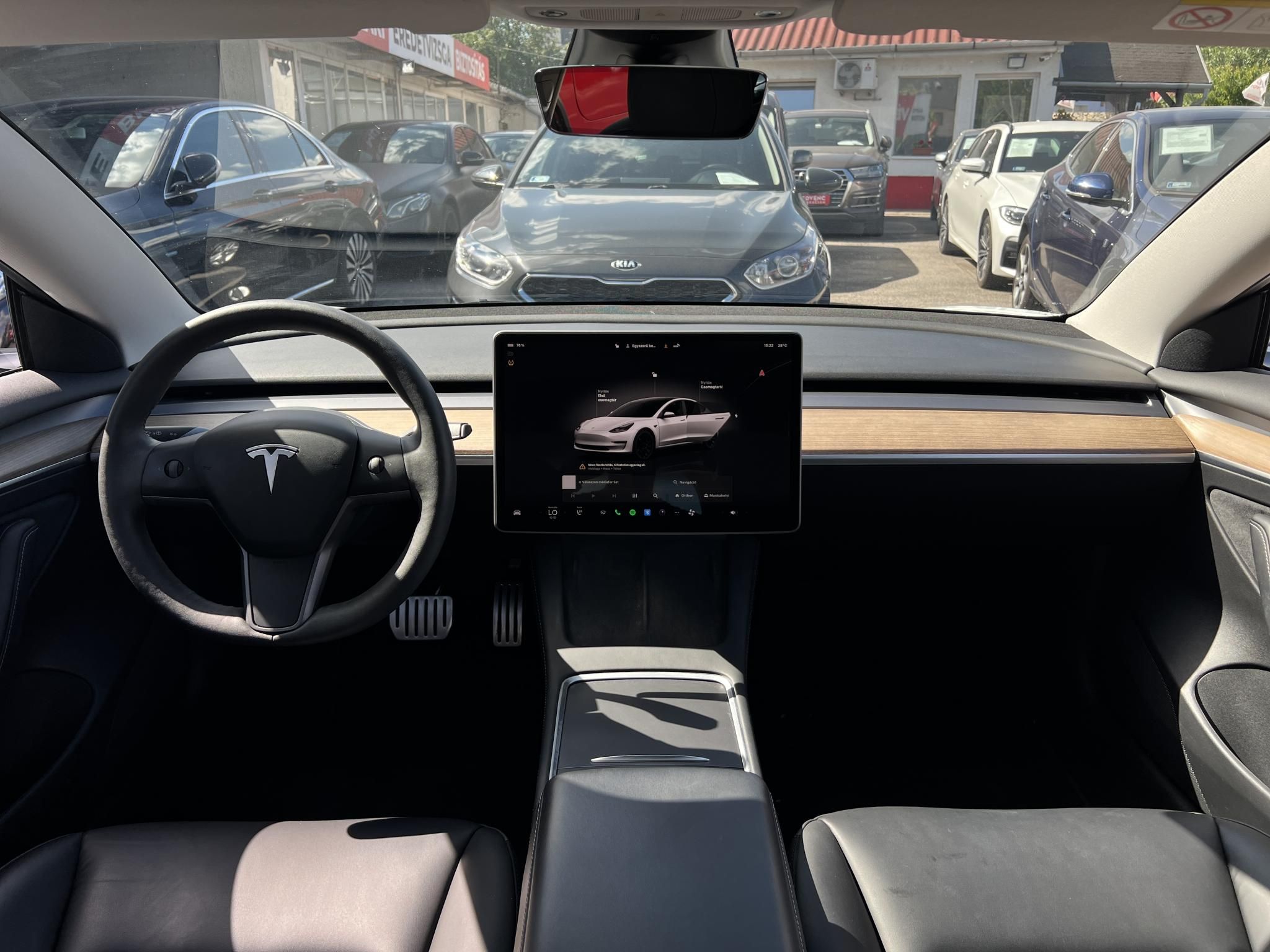 TESLA MODEL 3 Performance AWD (Automata) 90e km. AMD Ryzen. mátrix LED. hőszivattyú. 2 töltőkábel. megkímélt állapot!