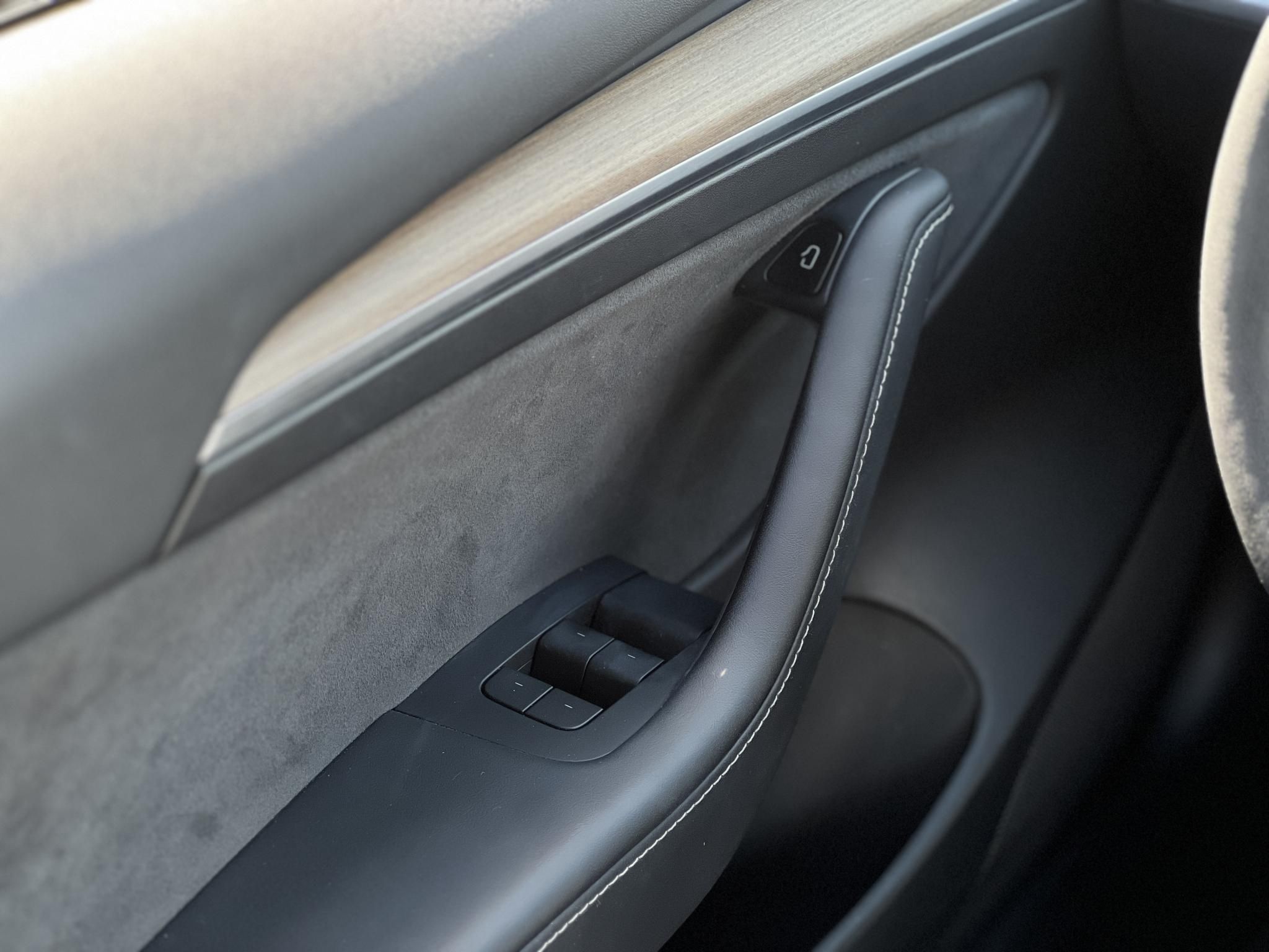 TESLA MODEL 3 Performance AWD (Automata) 90e km. AMD Ryzen. mátrix LED. hőszivattyú. 2 töltőkábel. megkímélt állapot!