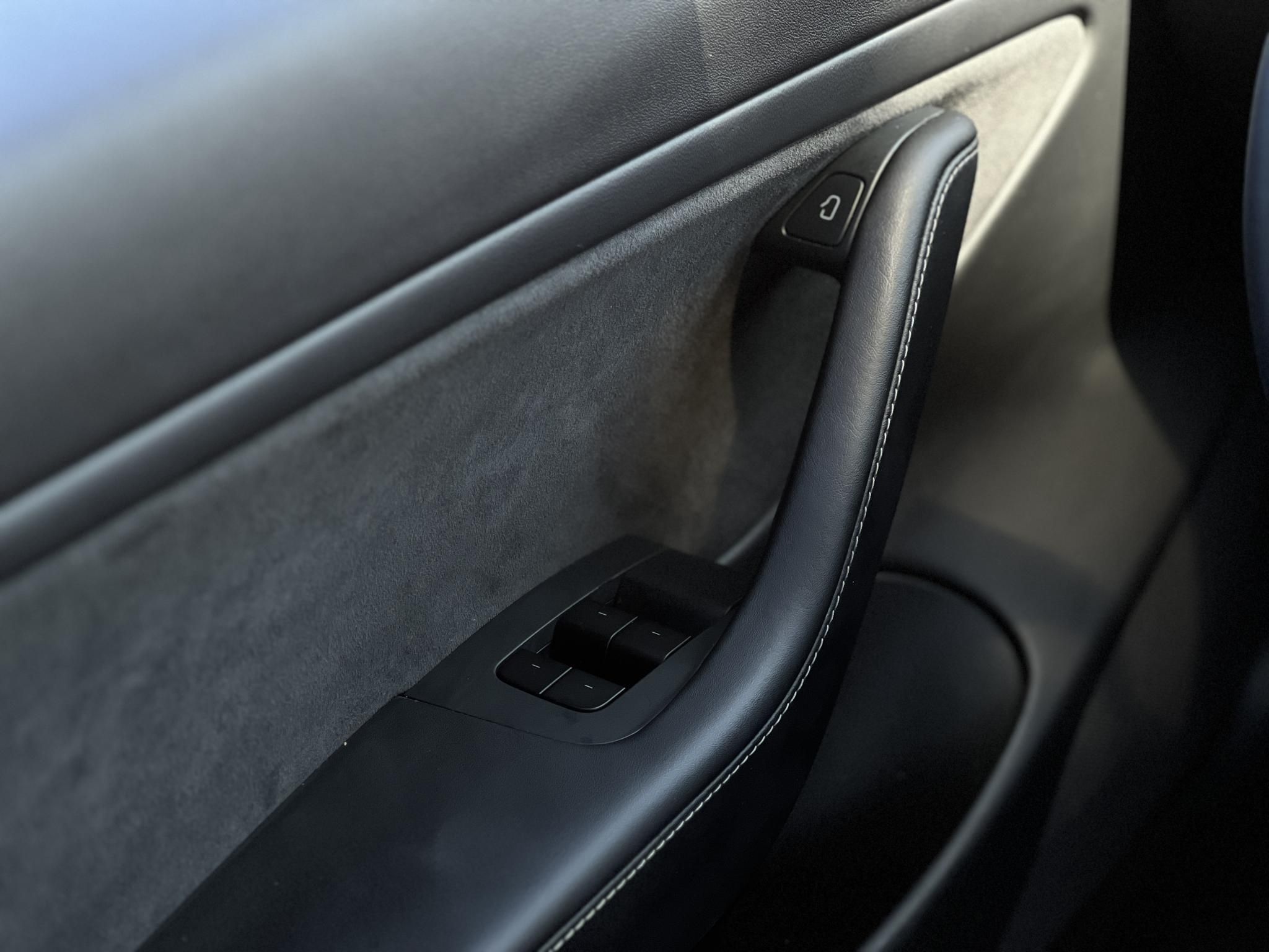 TESLA MODEL 3 Performance AWD (Automata) 87e km. mátrix LED. hőszivattyú. garanciális. téli-nyári kerék szett!