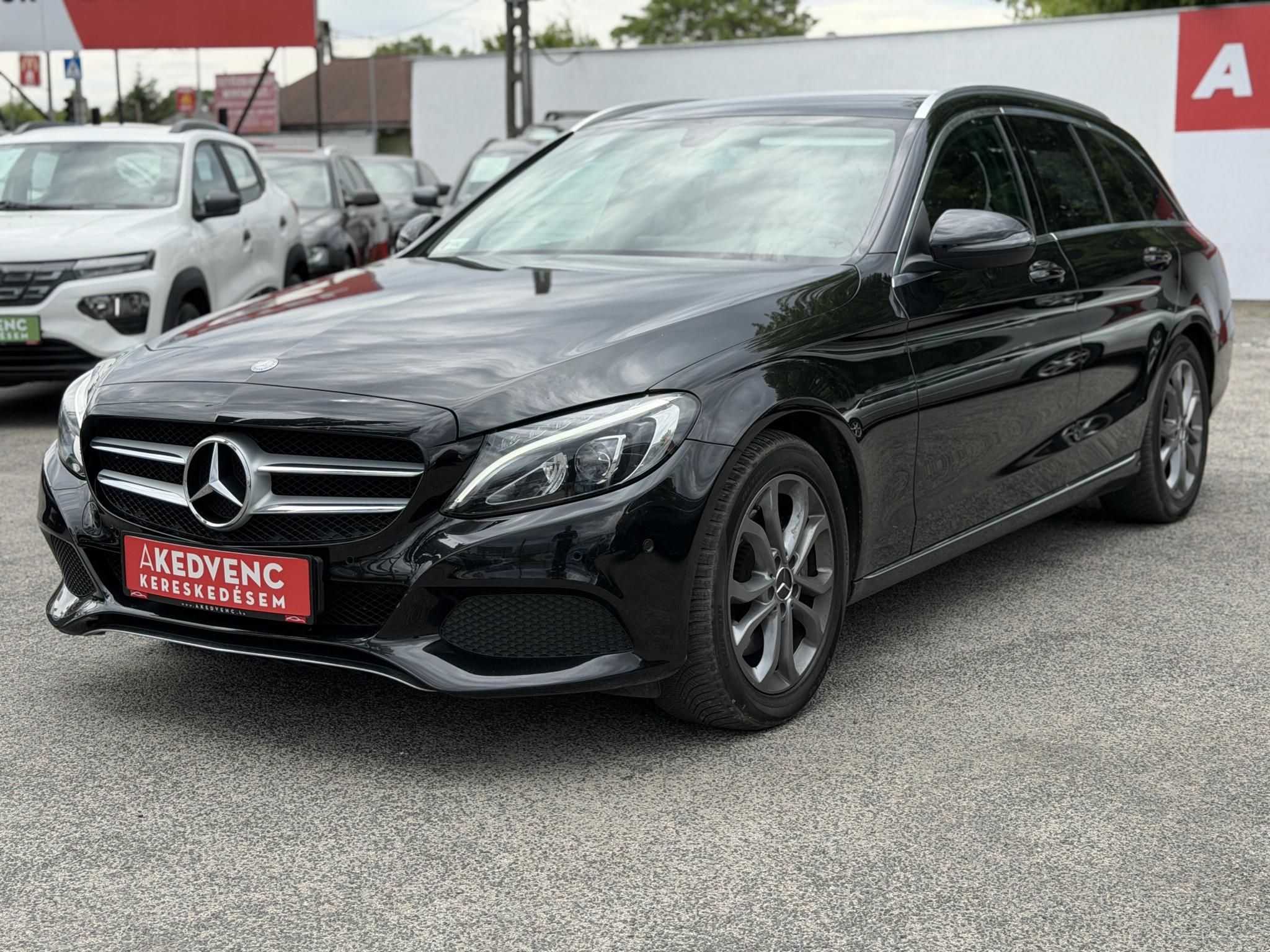 MERCEDES-BENZ C 300 T BlueTEC h HYBRID 7G-TRONIC 138e km. barna bőrbelső. bluetooth. navigáció. megkímélt állapot!