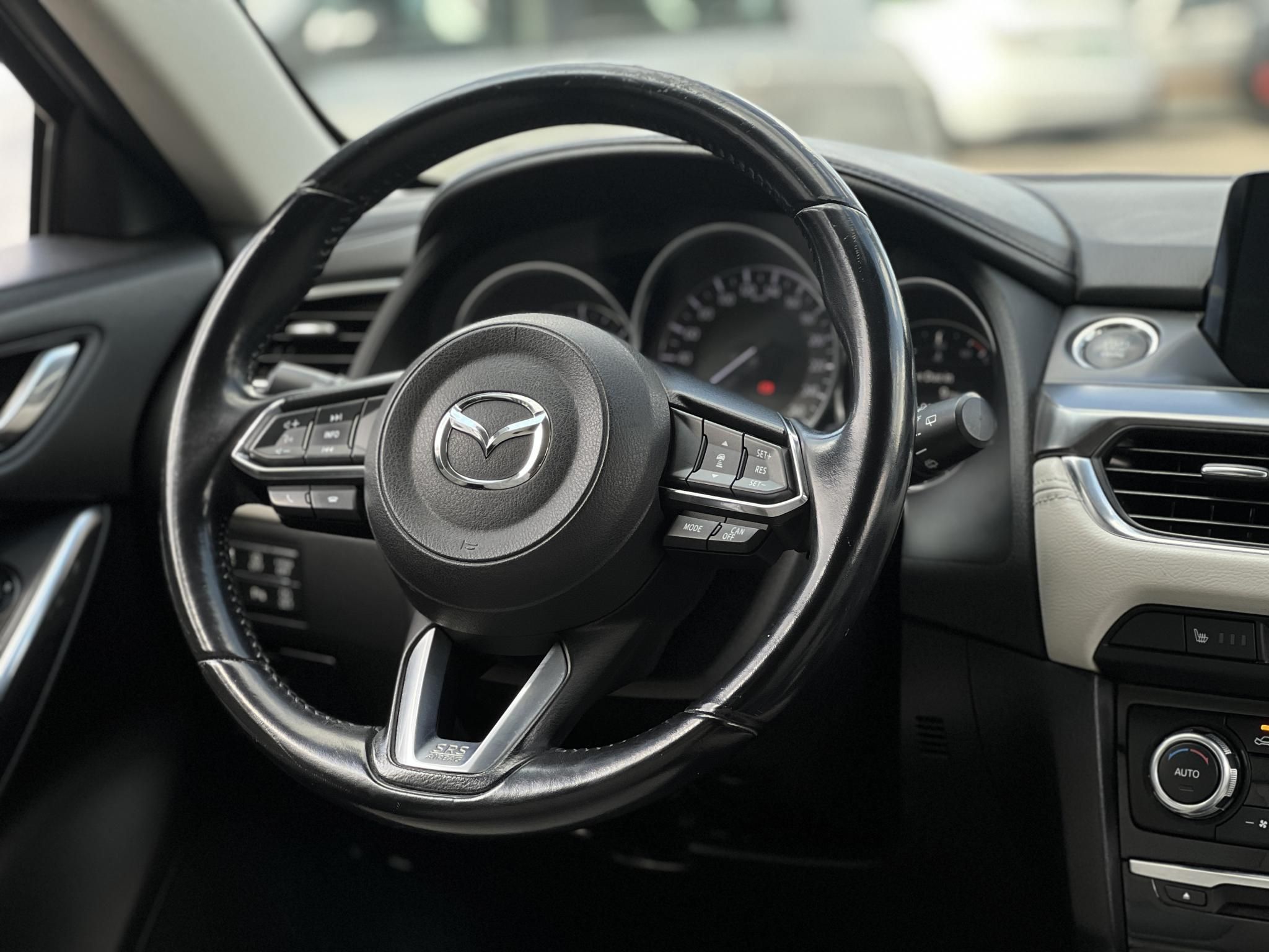 MAZDA 6 2.2 CD Revolution Top (Automata) Sávtartó Bose hifi Head-up T.Kamera Fehér bőr belső!