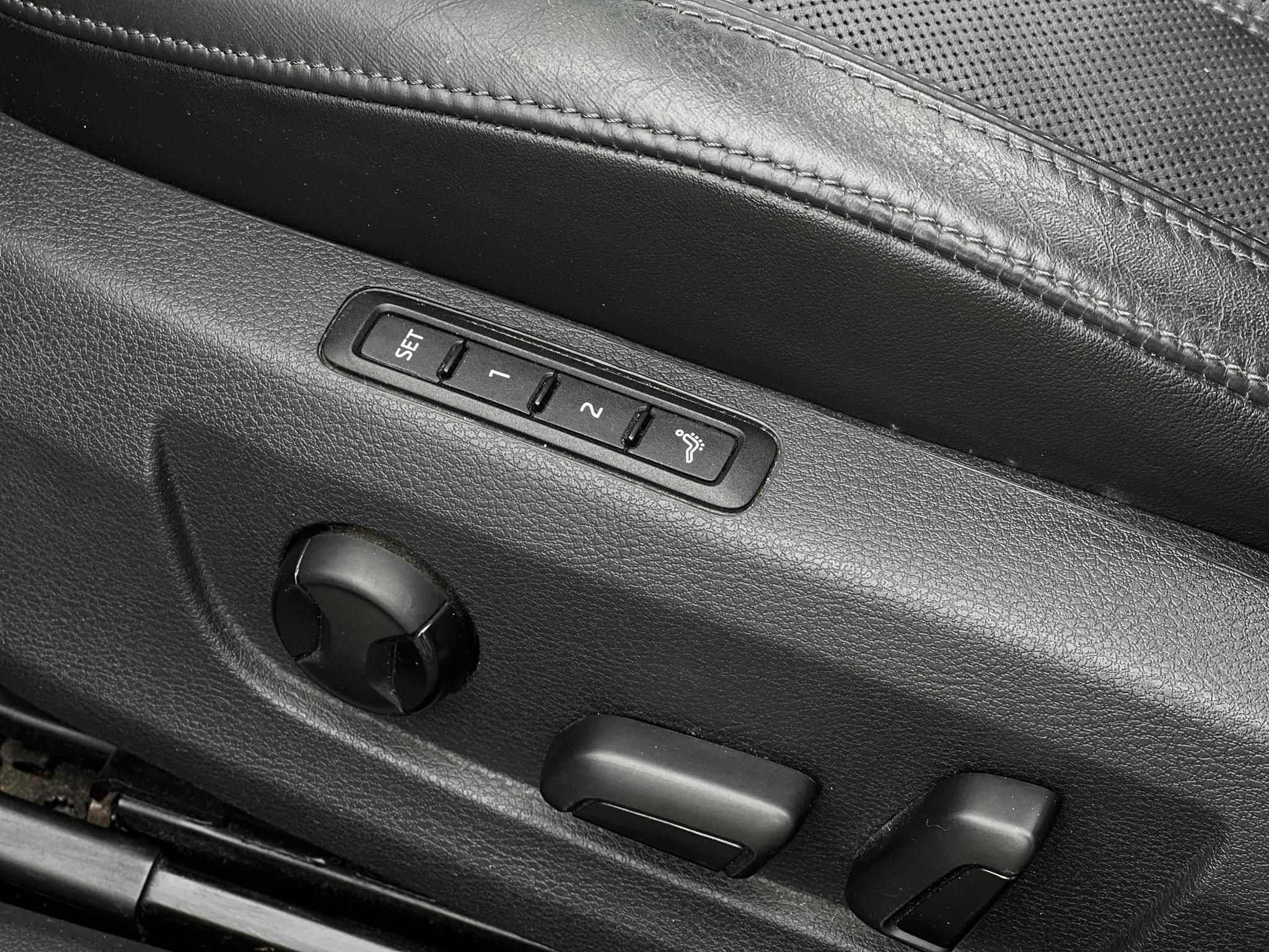 SKODA SUPERB Combi 2.0 TDI SCR Style 4x4 DSG 158e km. M.o.-i. panorámatető. üléshűtés. virtual cockpit. CARPLAY!