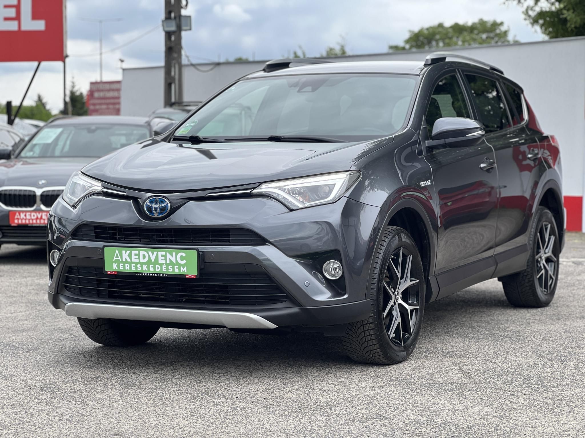 TOYOTA RAV 4 Rav4 2.5 Hybrid Executive 2WD e-CVT 114e km. Tempomat Ülésfűtés Navi Sávtartó Kamera Keyless